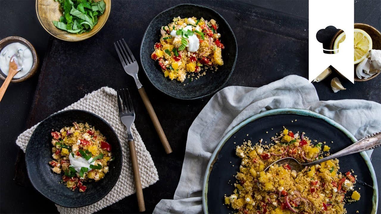 YouTube Platzhalterbild für ein Video mit dem Titel 'Couscous-Salat - Mediterran, knackig und frisch'.