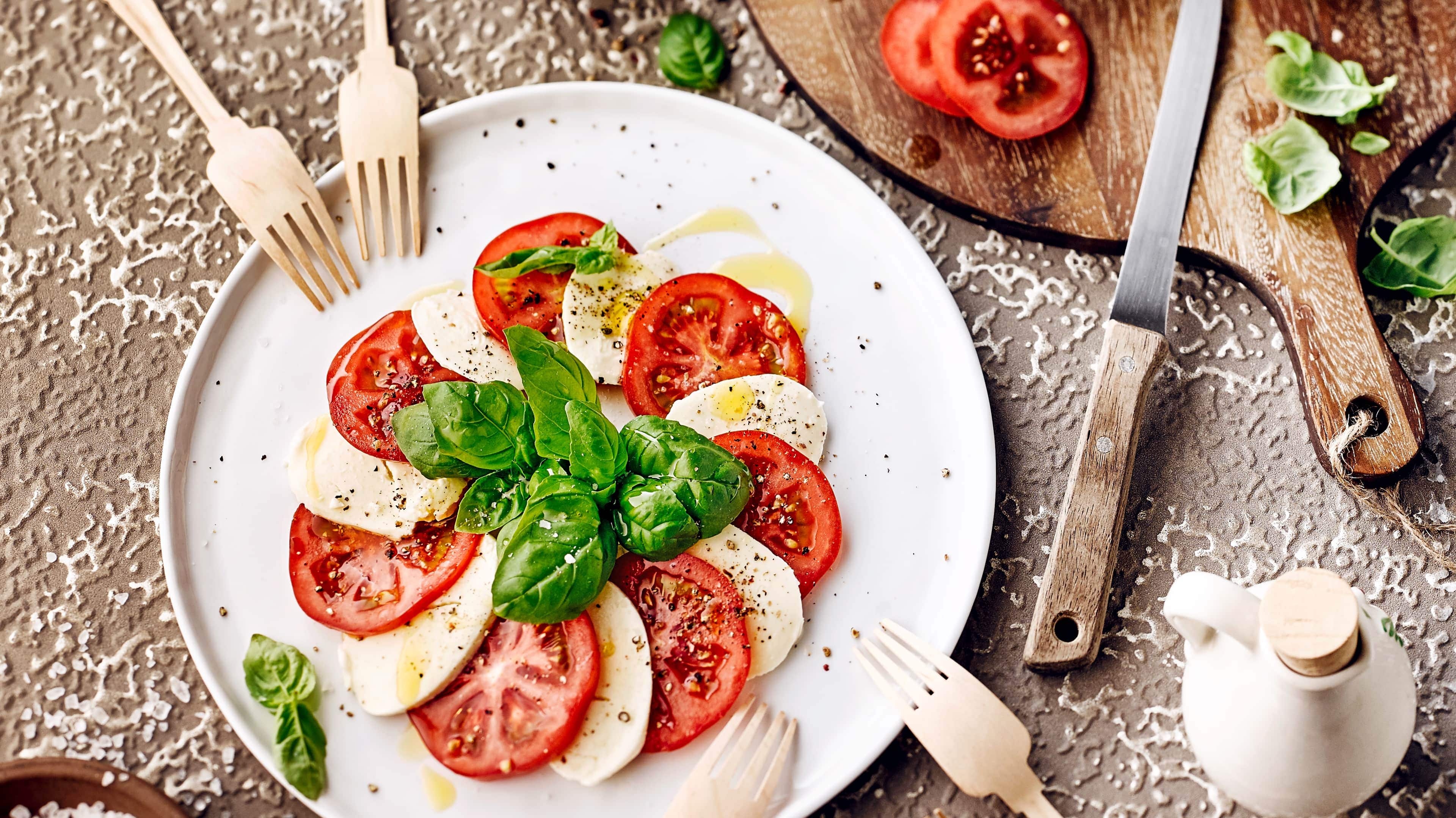 Tomaten mit Mozzarella Tomaten mit Mozzarella