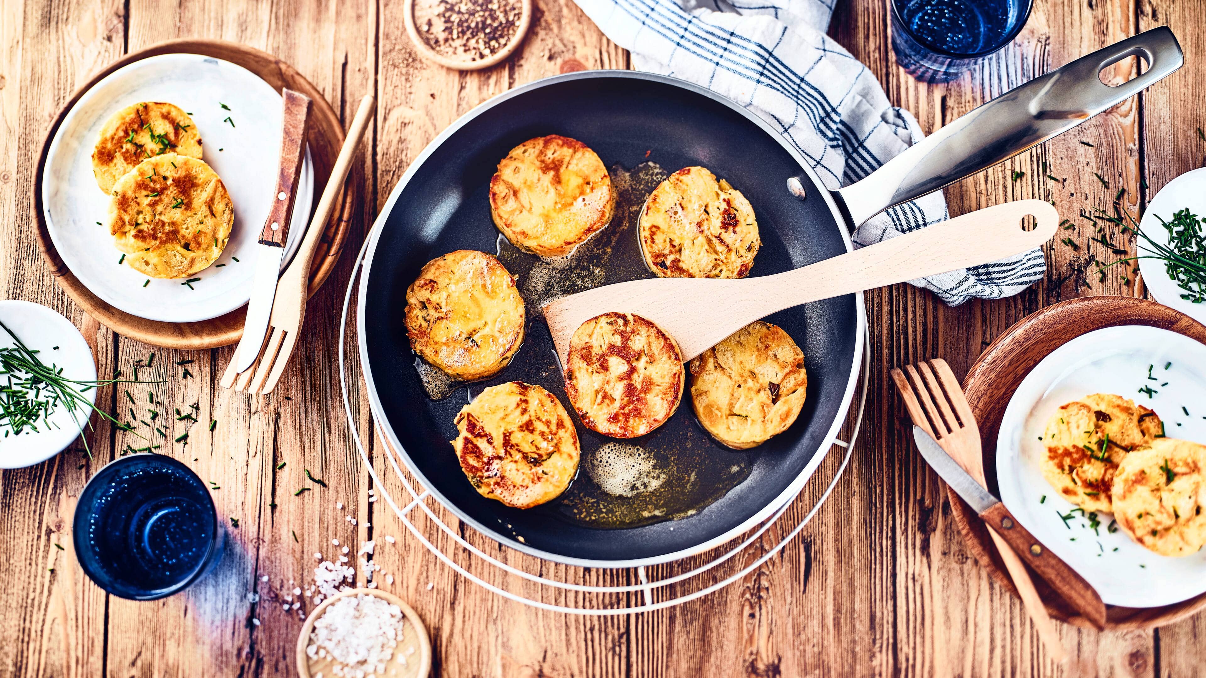 Gebratener Serviettenknödel Bereiten Sie mit unseren Serviettenknödel-Rezepten köstliche Knödel zu – ob geröstet, gebraten oder gekocht!