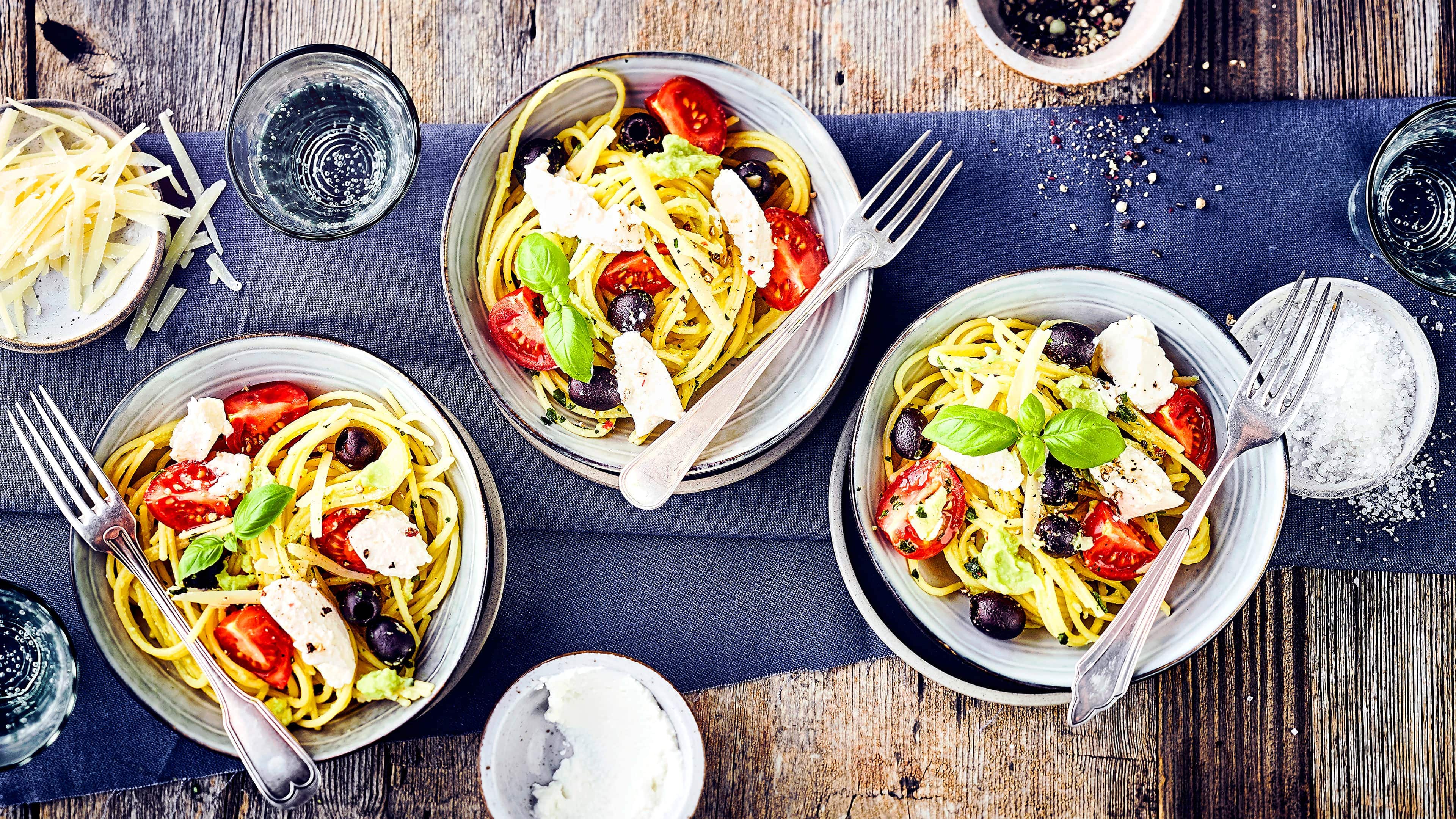 Spaghetti mit Avocadosauce Spaghetti mit Avocadosauce