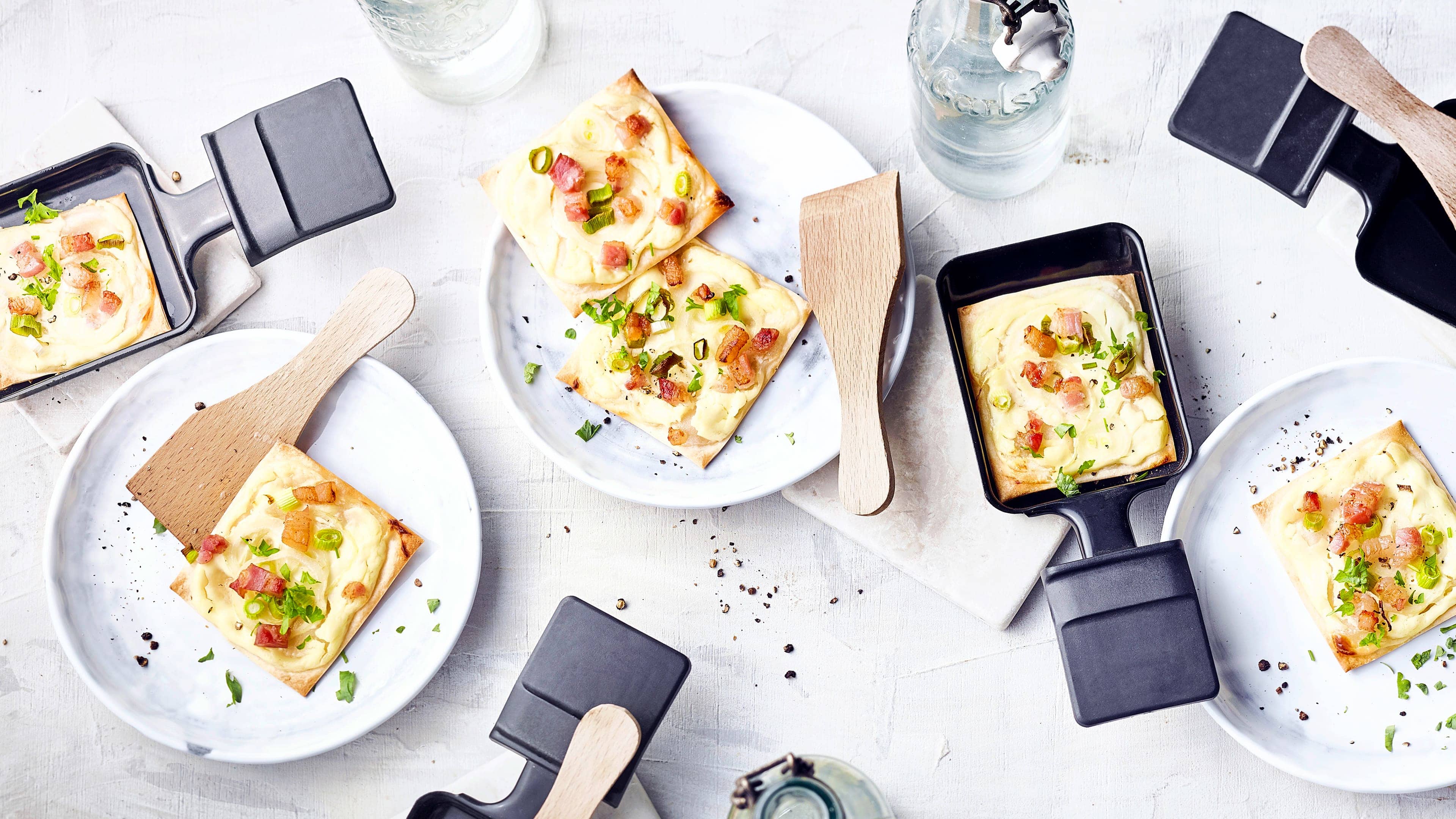 Raclette-Flammkuchen Raclette-Flammkuchen