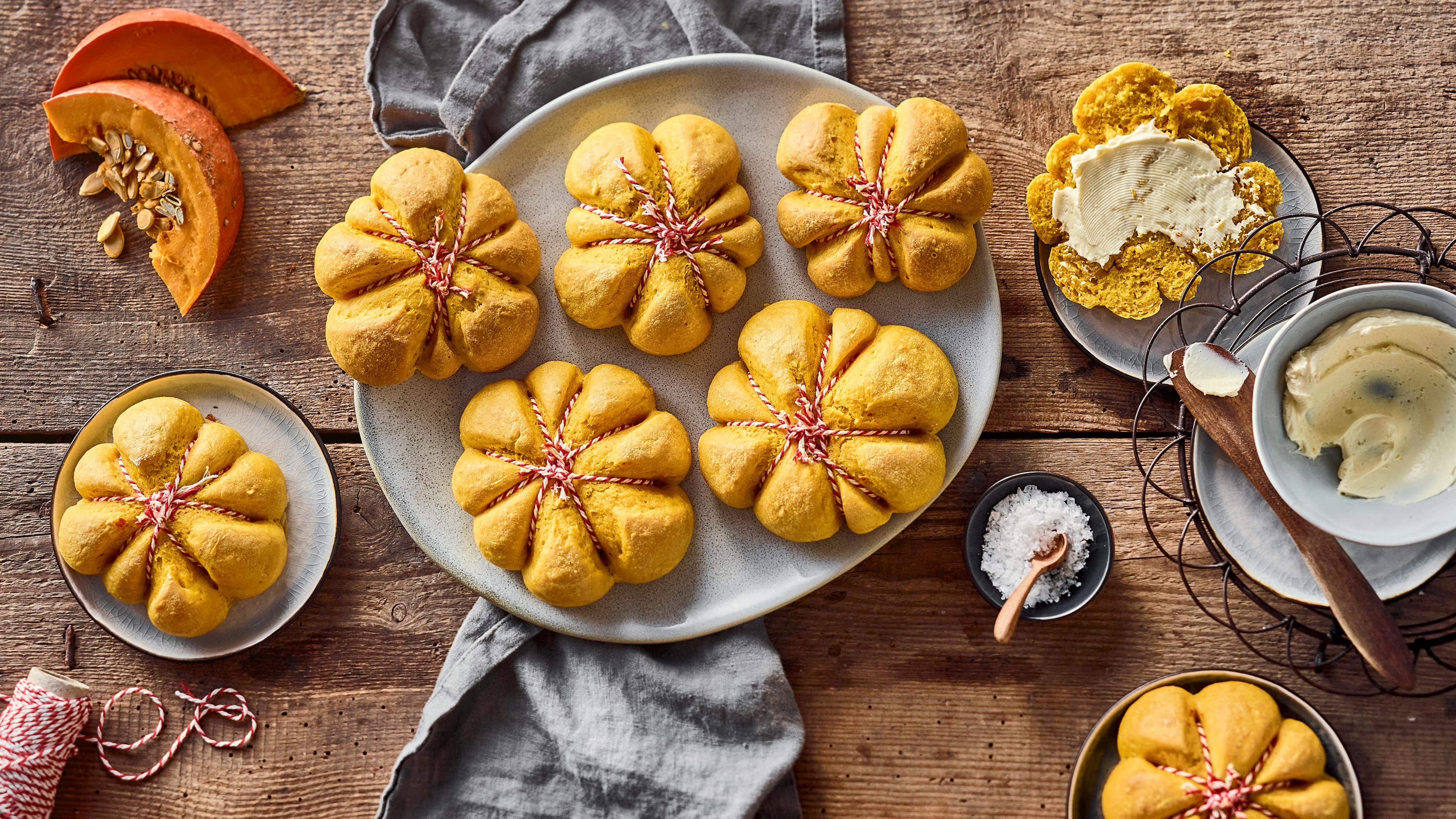 Kürbisbrötchen Kürbisbrötchen