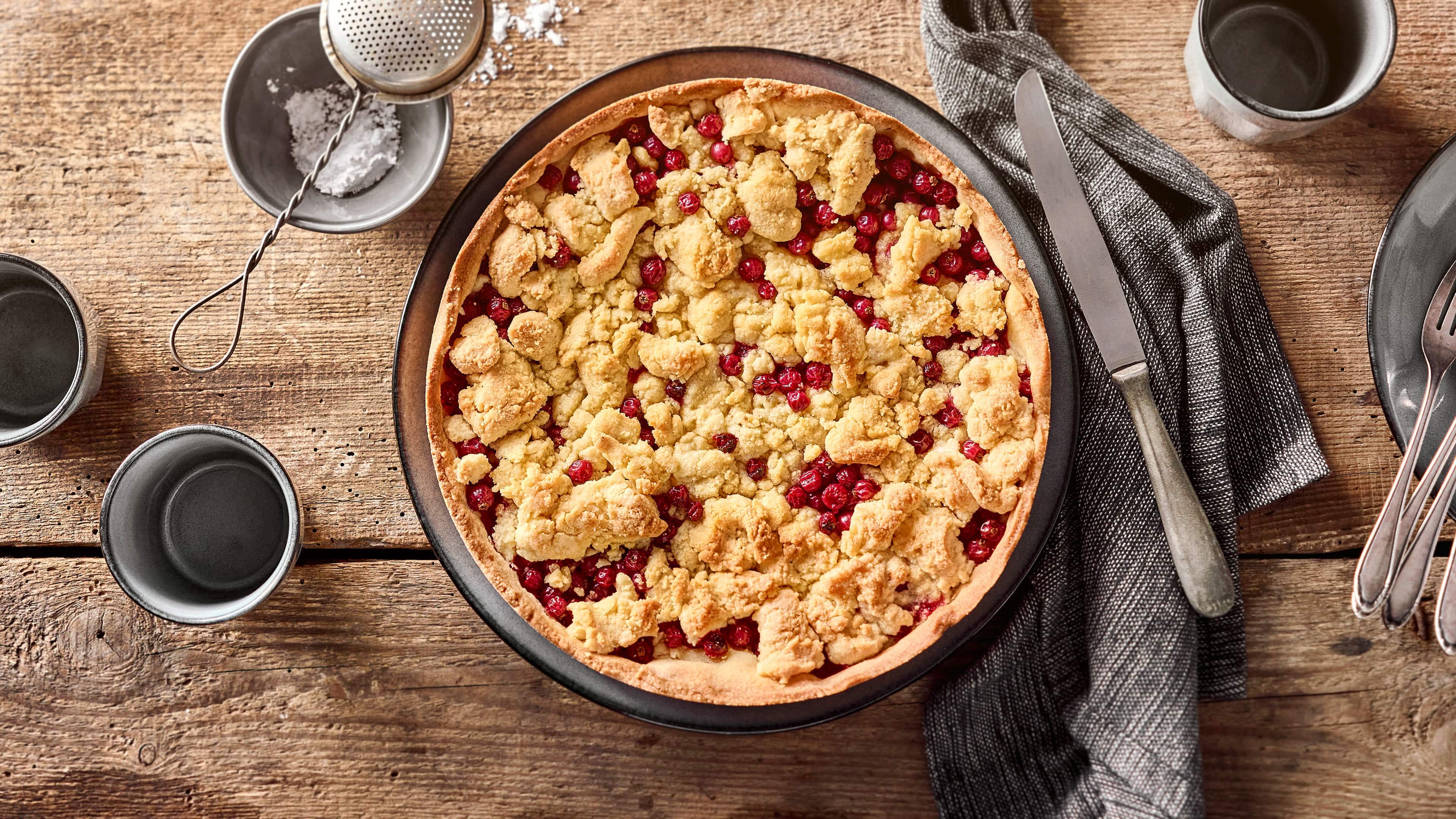 Johannisbeer-Streuselkuchen Johannisbeer-Streuselkuchen