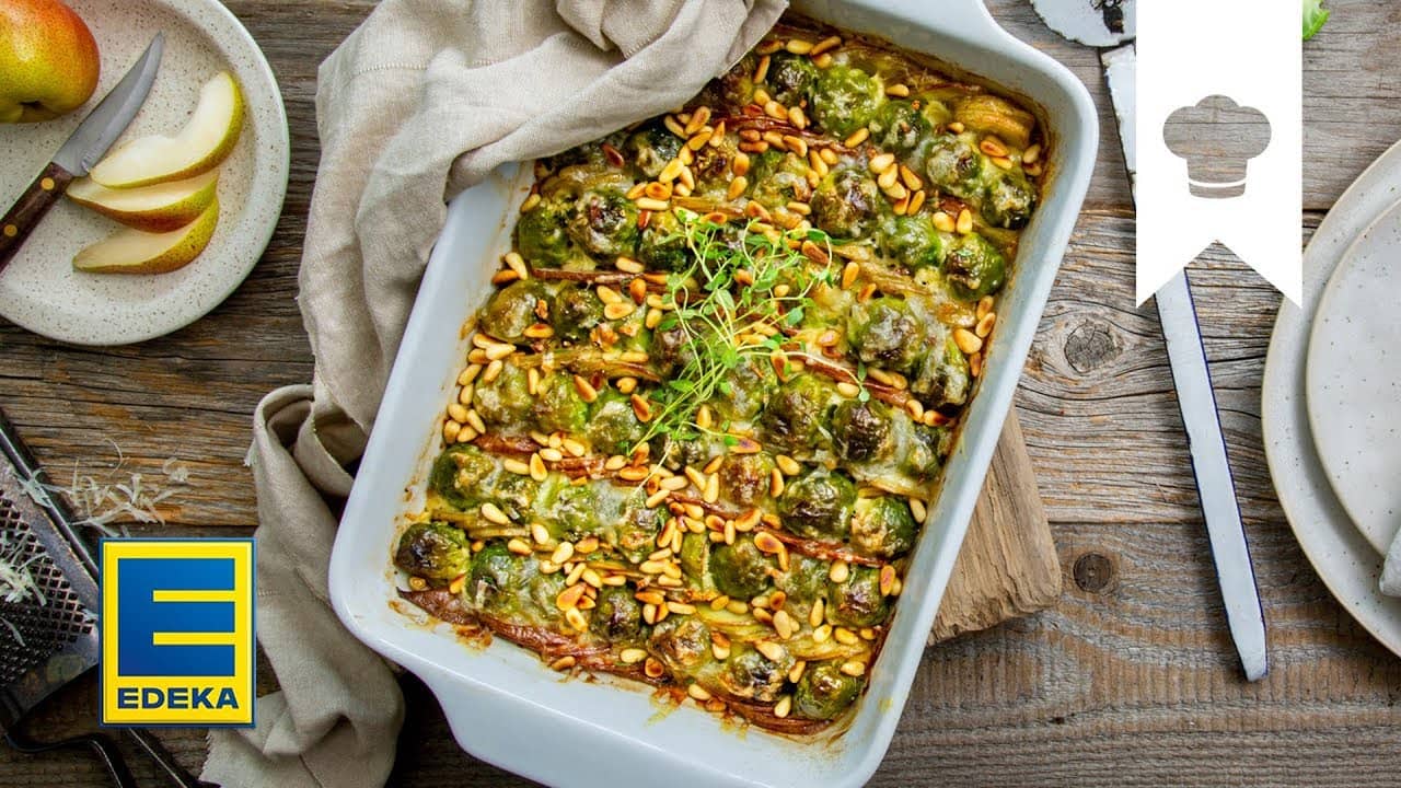 Rosenkohlauflauf Rezept YouTube Platzhalterbild für ein Video mit dem Titel 'Rosenkohlauflauf Rezept'.