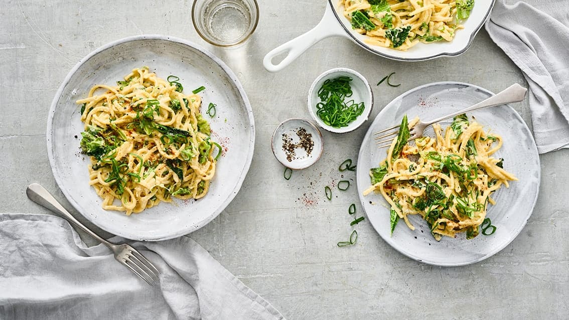Käsespätzle mit Kohl und Kümmel Käsespätzle mit Kohl und Kümmel