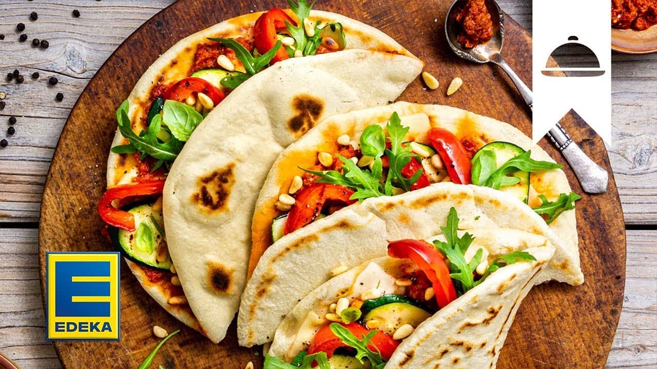 Piadina Rezept YouTube Platzhalterbild für ein Video mit dem Titel 'Piadina Rezept'.