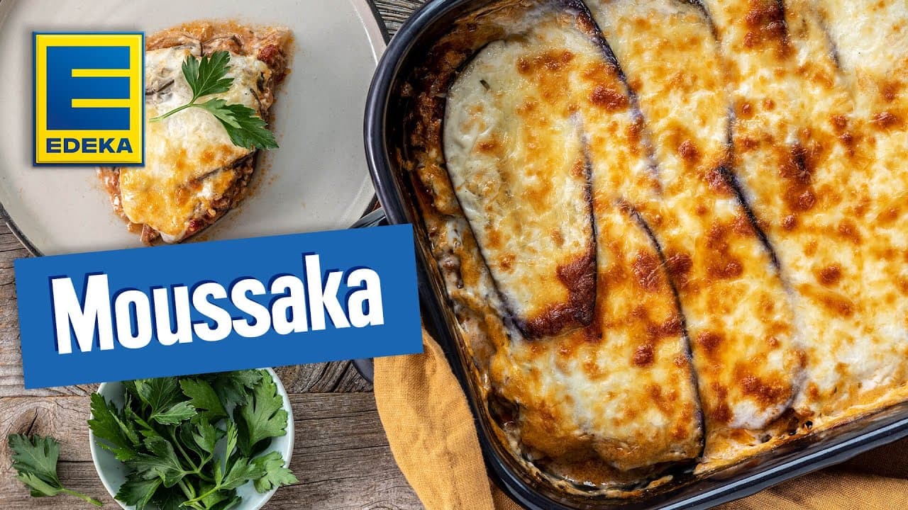 Klassisches Moussaka YouTube Platzhalterbild für ein Video mit dem Titel 'Klassisches Moussaka'.