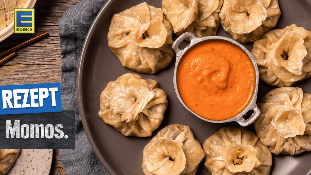 Momos Rezept YouTube Platzhalterbild für ein Video mit dem Titel 'Momos Rezept'.