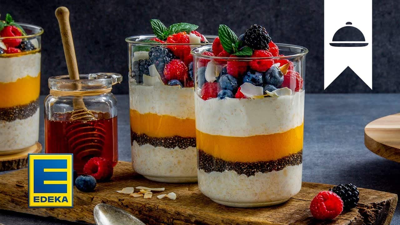 Overnight Oats Rezept YouTube Platzhalterbild für ein Video mit dem Titel 'Overnight Oats Rezept'.