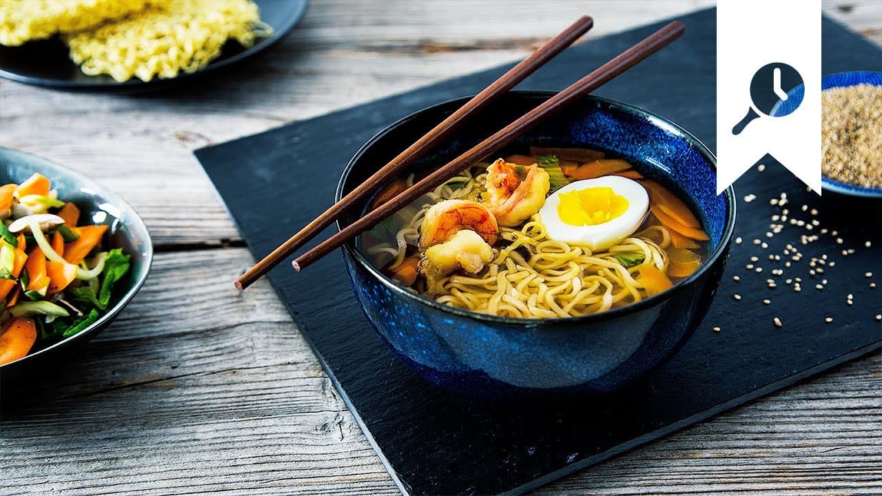 Ramen mit Riesengarnelen YouTube Platzhalterbild für ein Video mit dem Titel 'Ramen mit Riesengarnelen'.