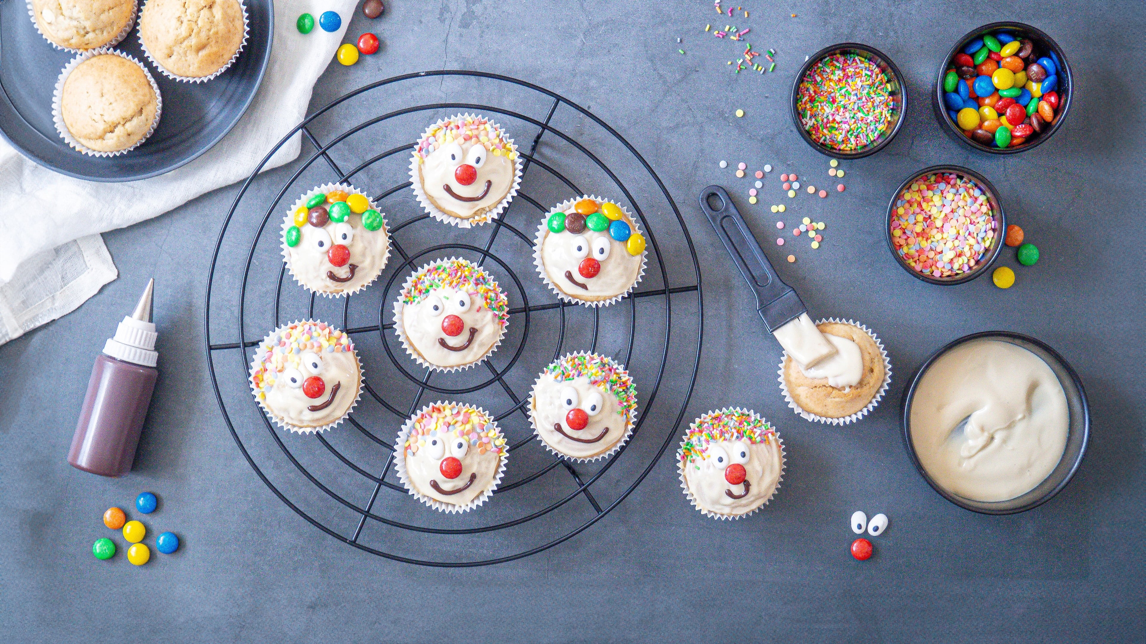 Clown-Muffins Clown-Muffins
