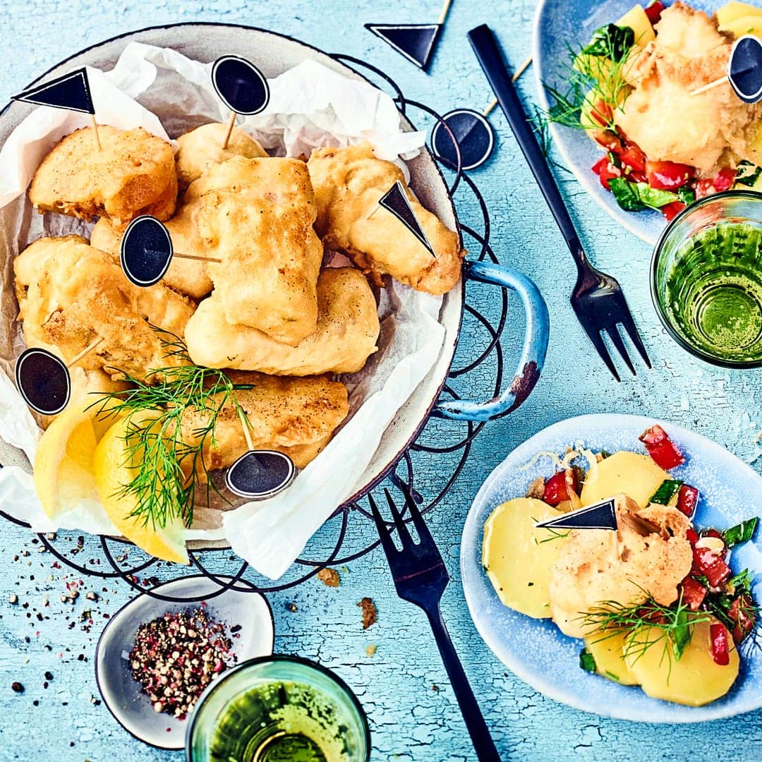 Selbstgemacht und sehr lecker: Seelachs in Bierteig ausgebacken mit Kartoffelsalat.