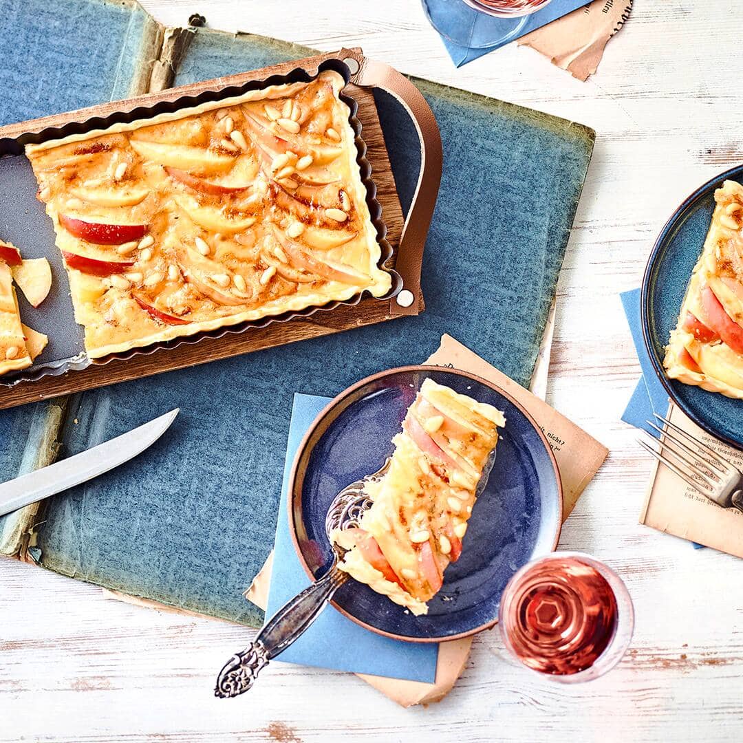 Mit unserer Quiche kombinieren Sie fruchtig-süße Äpfel mit dem herzhaften Geschmack von Gorgonzola. Thymian rundet dieses französische Gericht ab.