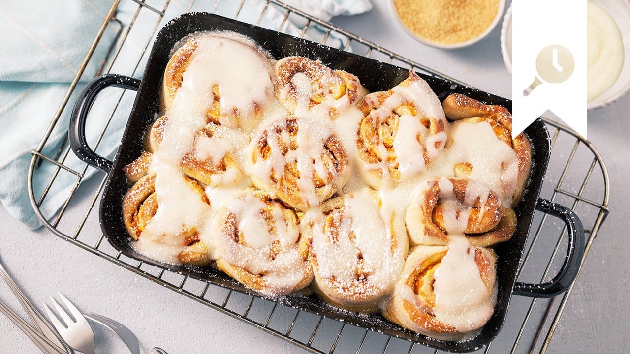 Zimtschnecken mit Möhren YouTube Platzhalterbild für ein Video mit dem Titel 'Zimtschnecken mit Möhren'.