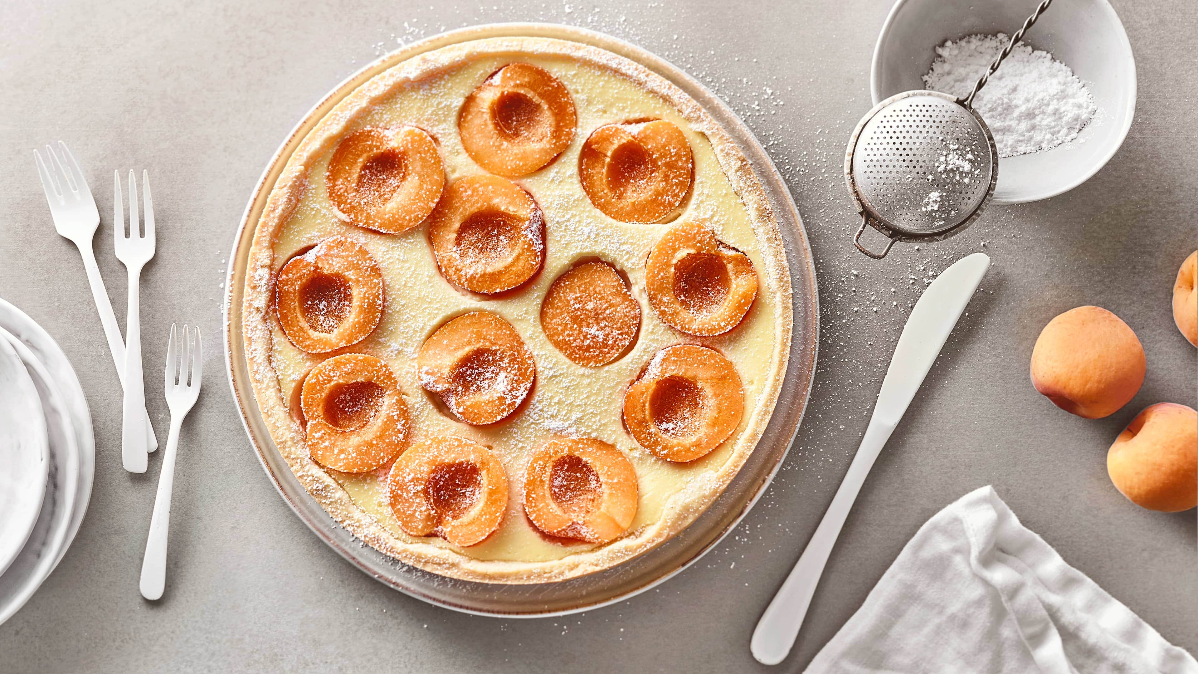 Käsekuchen mit Aprikosen Käsekuchen mit Aprikosen