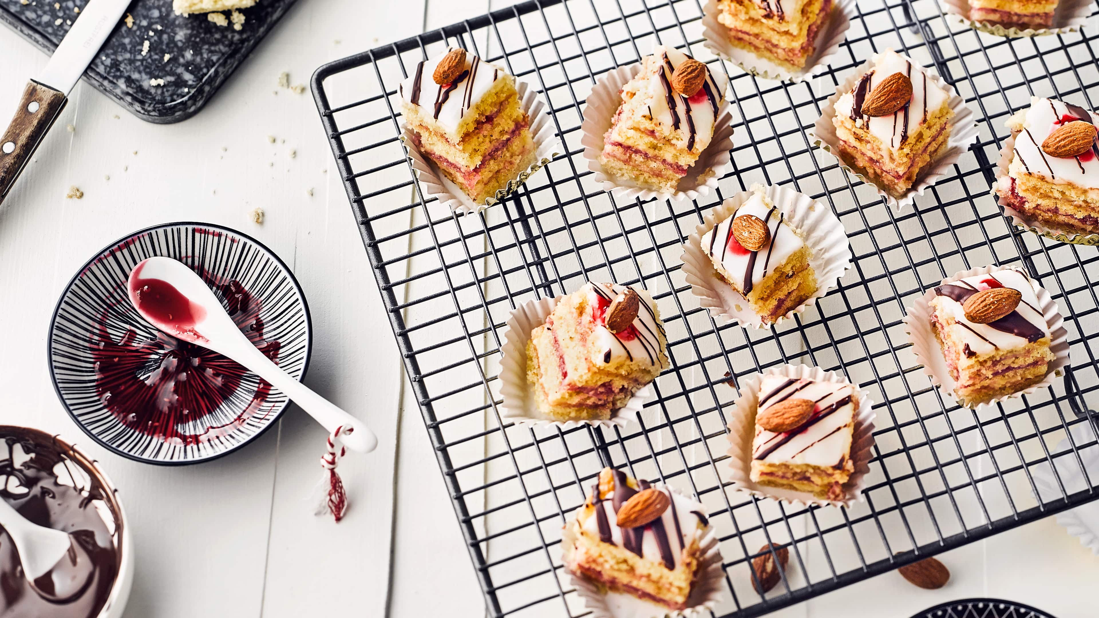 Petit Fours Petit Fours