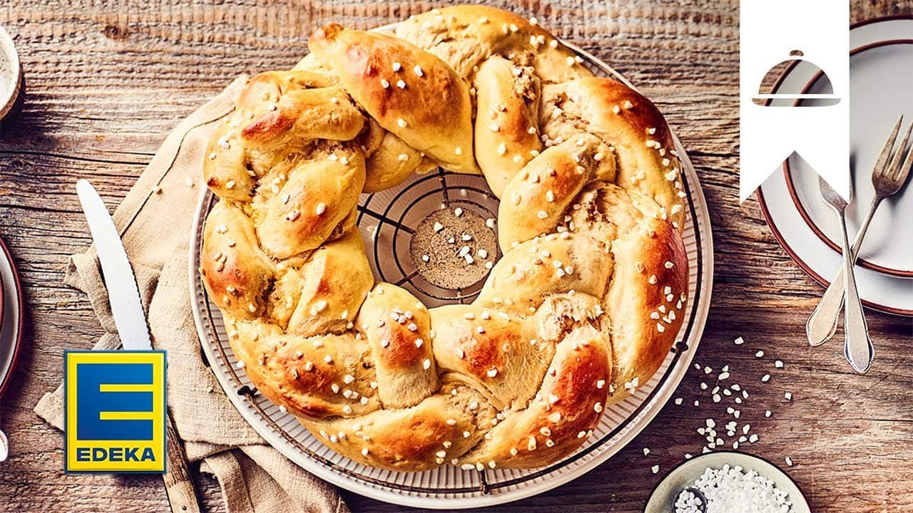 Osterkranz selber machen YouTube Platzhalterbild für ein Video mit dem Titel 'Osterkranz selber machen'.