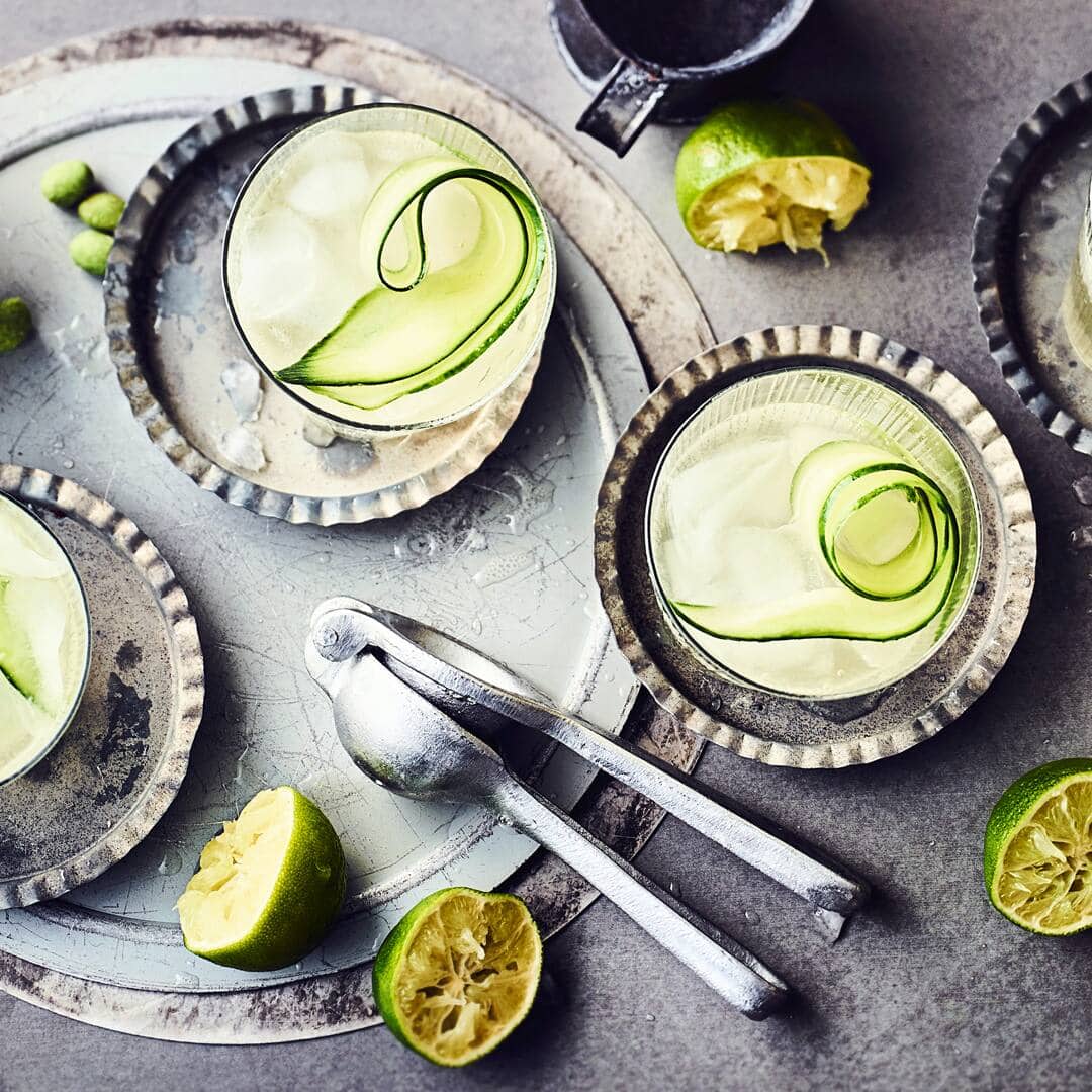 Nicht ganz so bekannt wie Moscow Mule, aber mindestens genauso lecker und würzig: Munich Mule mit Gin statt Wodka.