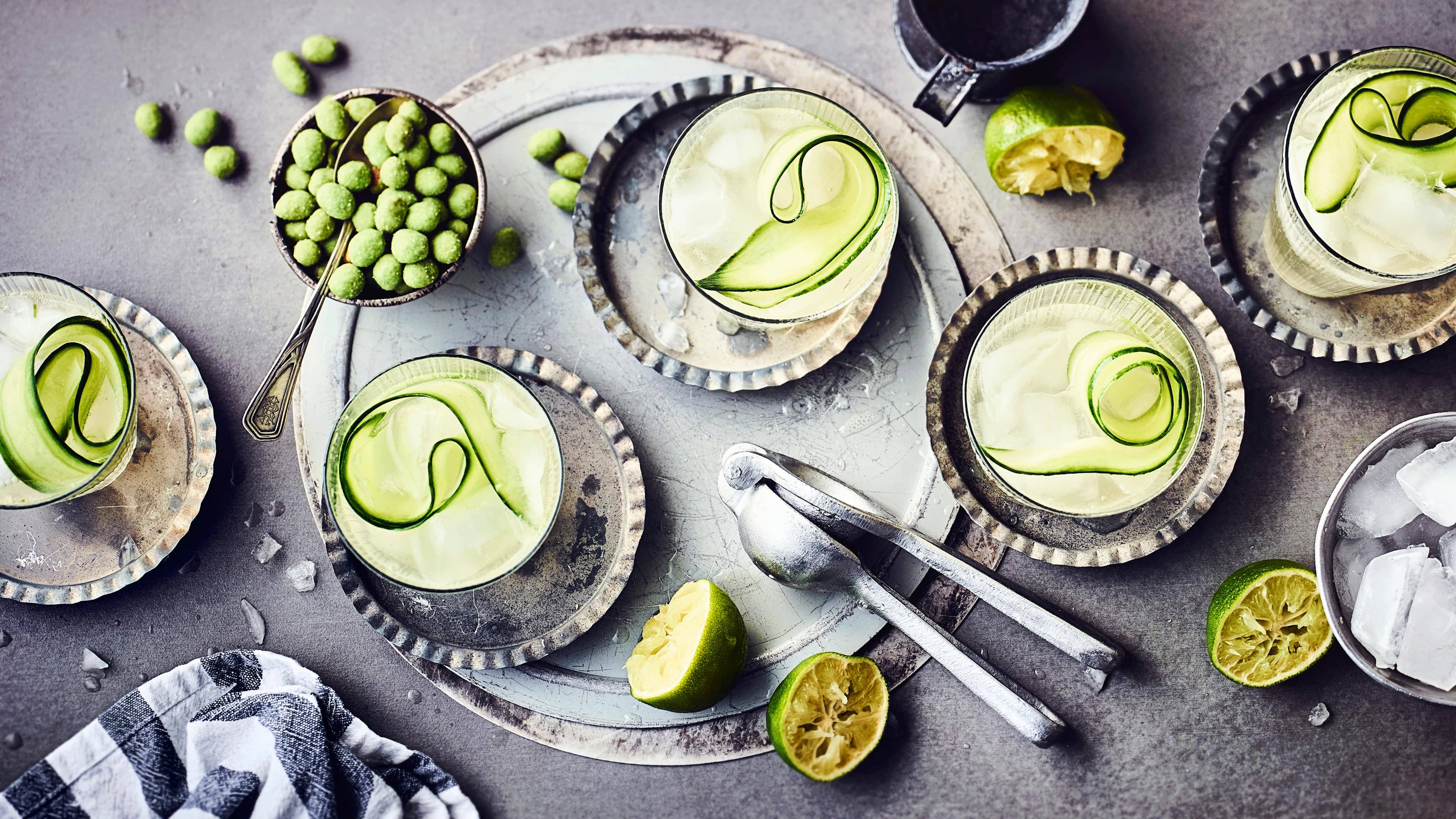 Munich Mule Nicht ganz so bekannt wie Moscow Mule, aber mindestens genauso lecker und würzig: Munich Mule mit Gin statt Wodka.