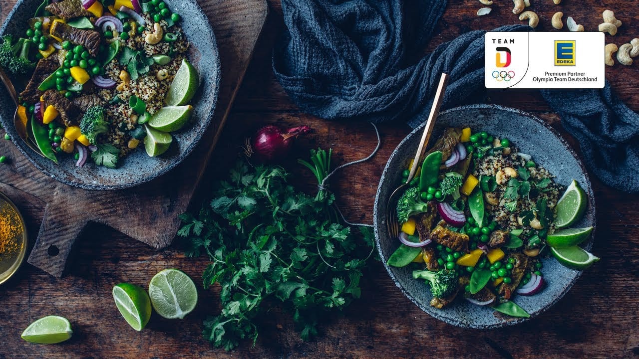 Thai-Curry mit Rind und Quinoa YouTube Platzhalterbild für ein Video mit dem Titel 'Thai-Curry mit Rind und Quinoa'.