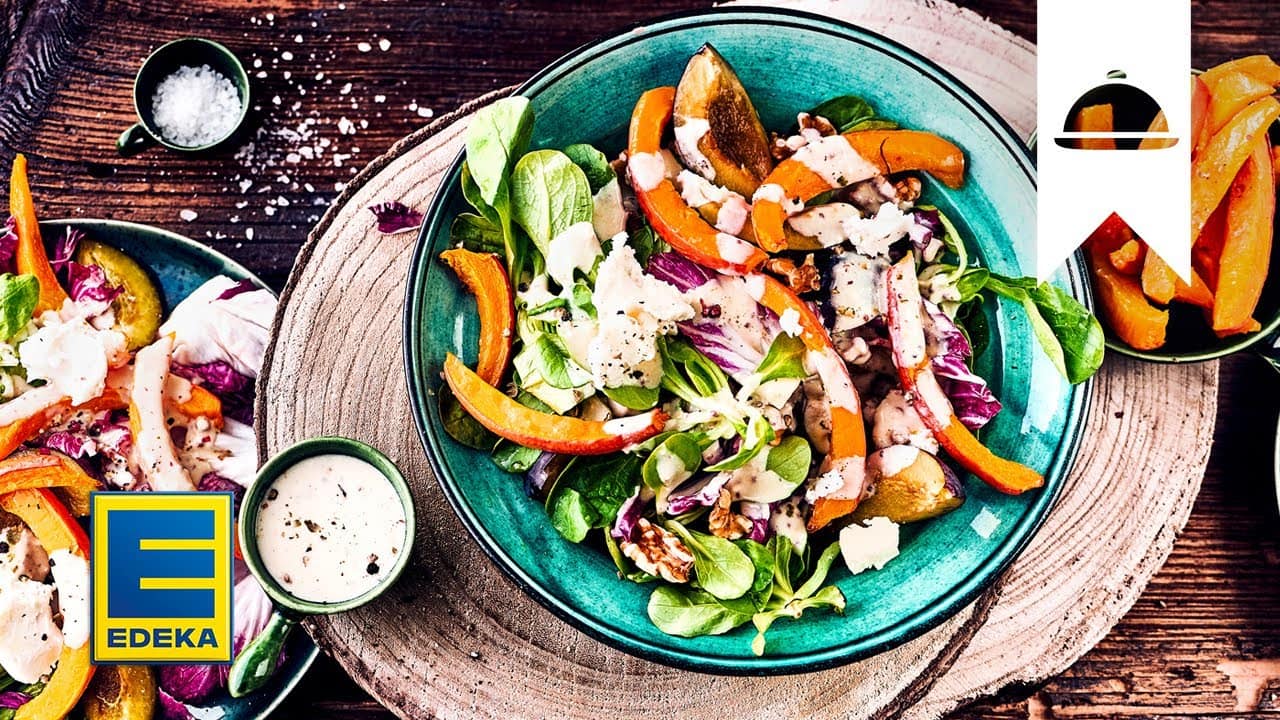Herbstlicher Salat mit Käse YouTube Platzhalterbild für ein Video mit dem Titel 'Herbstlicher Salat mit Käse'.