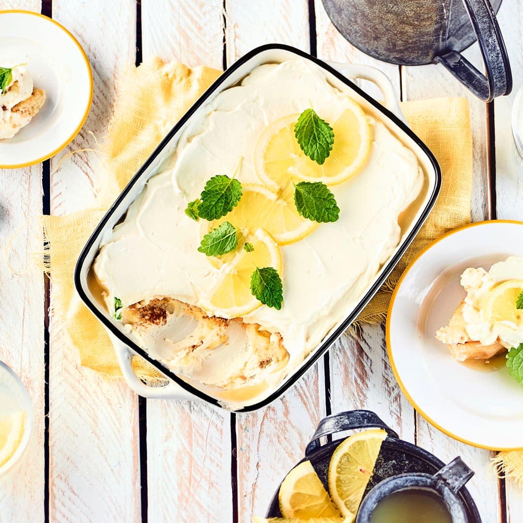 Cremig vollmundig wie ein Tiramisu und dazu leicht säuerlich und erfrischend durch Zitrone: Unser Rezept für selbstgemachtes Zitronen-Tiramisu.