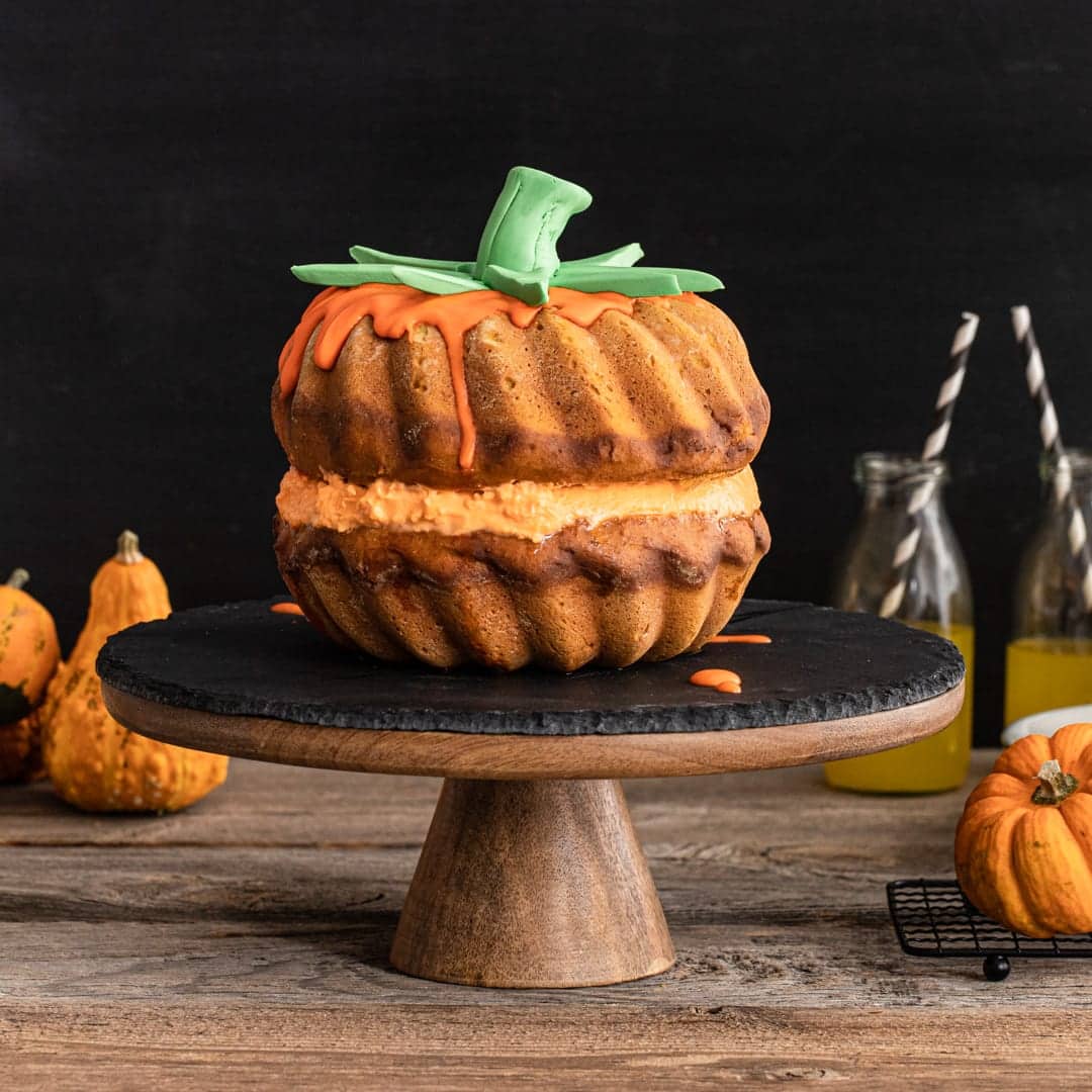 Die perfekte Deko zu Halloween und dazu auch noch essbar: Dieser Kuchen macht nicht nur optisch einiges her.