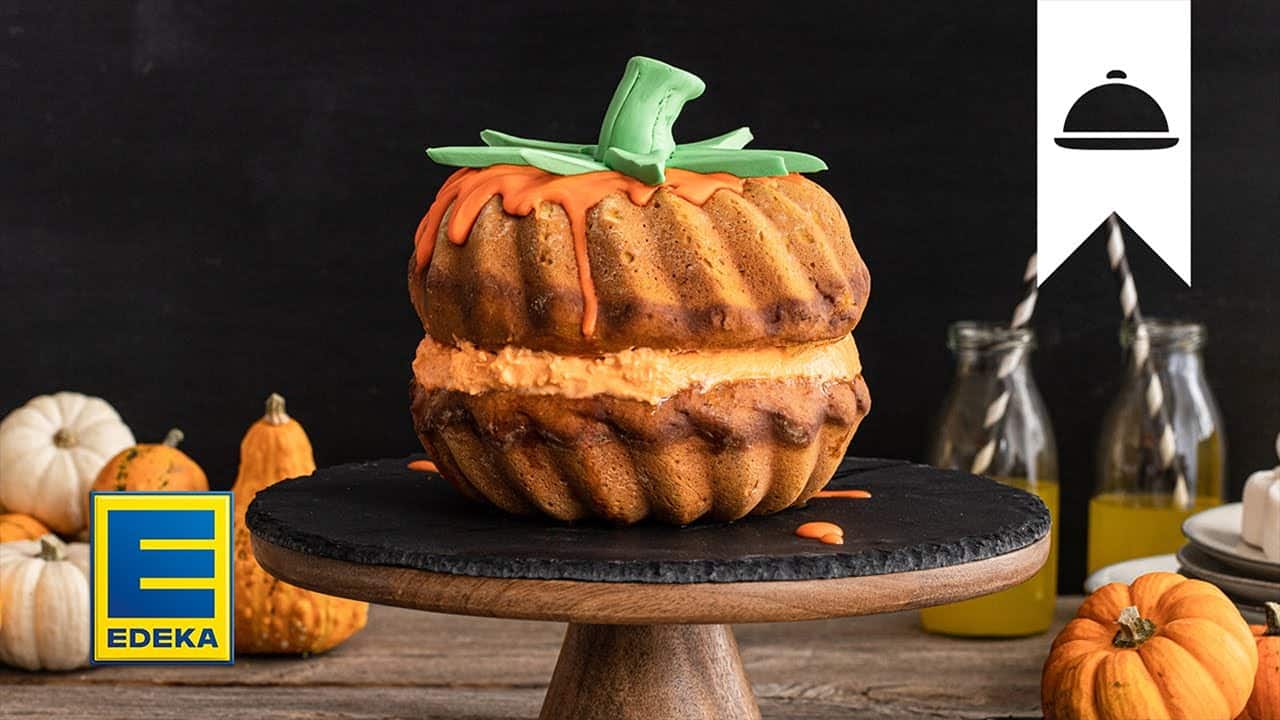 Halloween-Kuchen YouTube Platzhalterbild für ein Video mit dem Titel 'Halloween-Kuchen'.