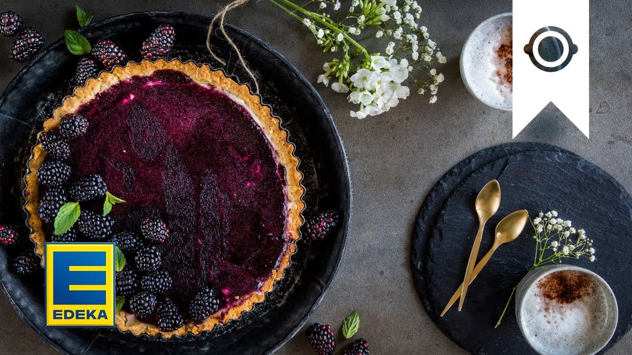 Brombeer-Tarte YouTube Platzhalterbild für ein Video mit dem Titel 'Brombeer-Tarte'.