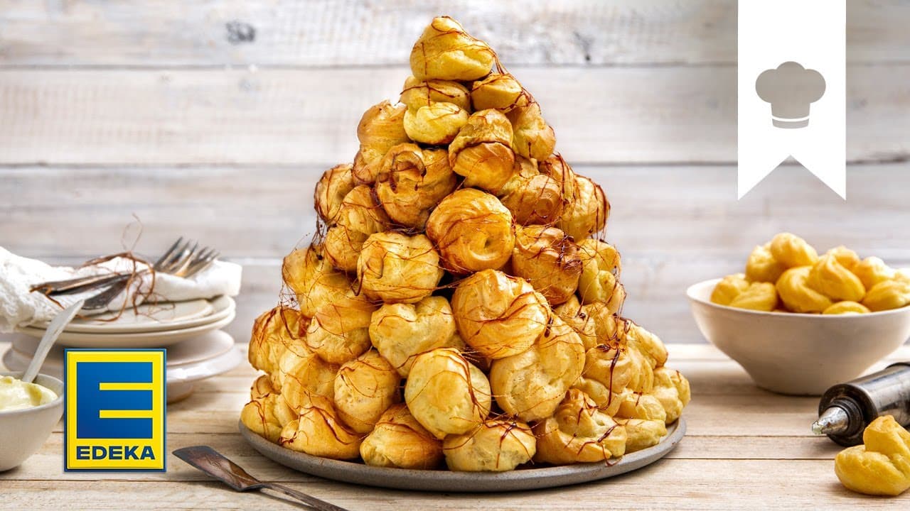 Croque en Bouche Rezept YouTube Platzhalterbild für ein Video mit dem Titel 'Croque en Bouche Rezept'.