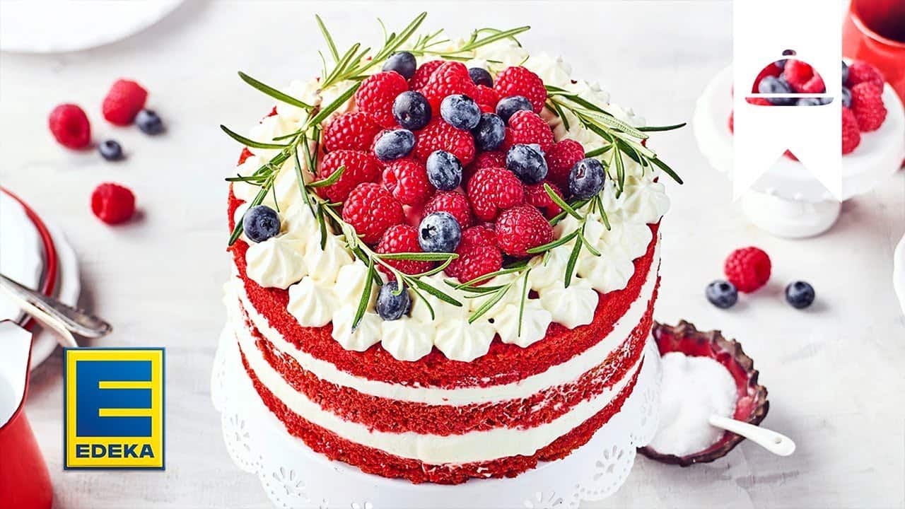 Red Velvet Cake Rezept YouTube Platzhalterbild für ein Video mit dem Titel 'Red Velvet Cake Rezept'.