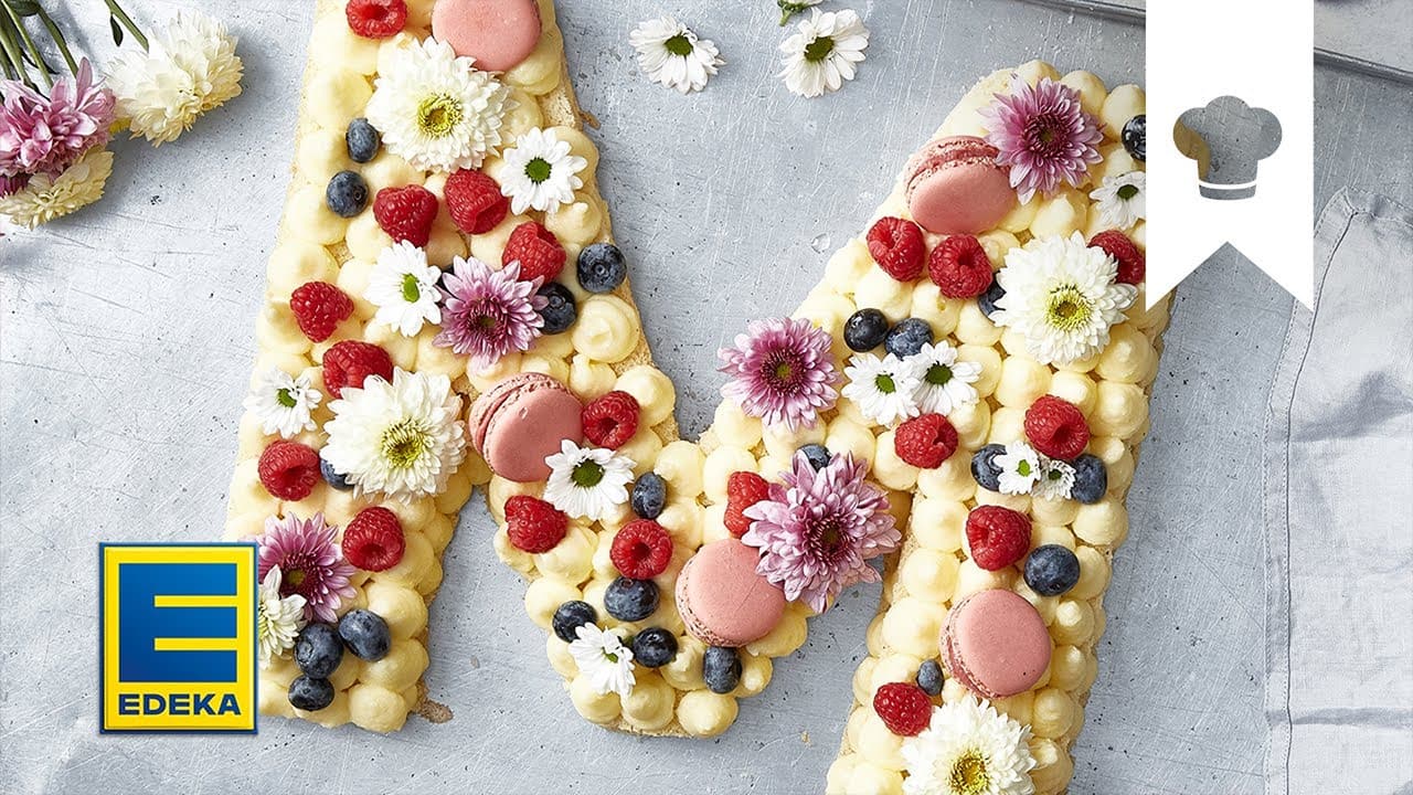 Letter Cake Rezept YouTube Platzhalterbild für ein Video mit dem Titel 'Letter Cake Rezept'.