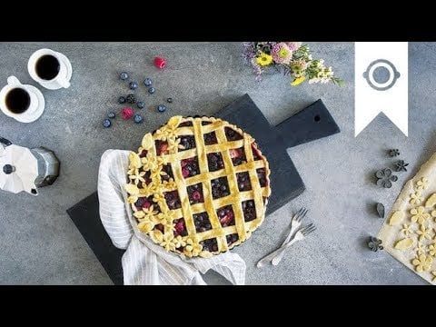 Waldbeeren-Pie YouTube Platzhalterbild für ein Video mit dem Titel 'Waldbeeren-Pie'.