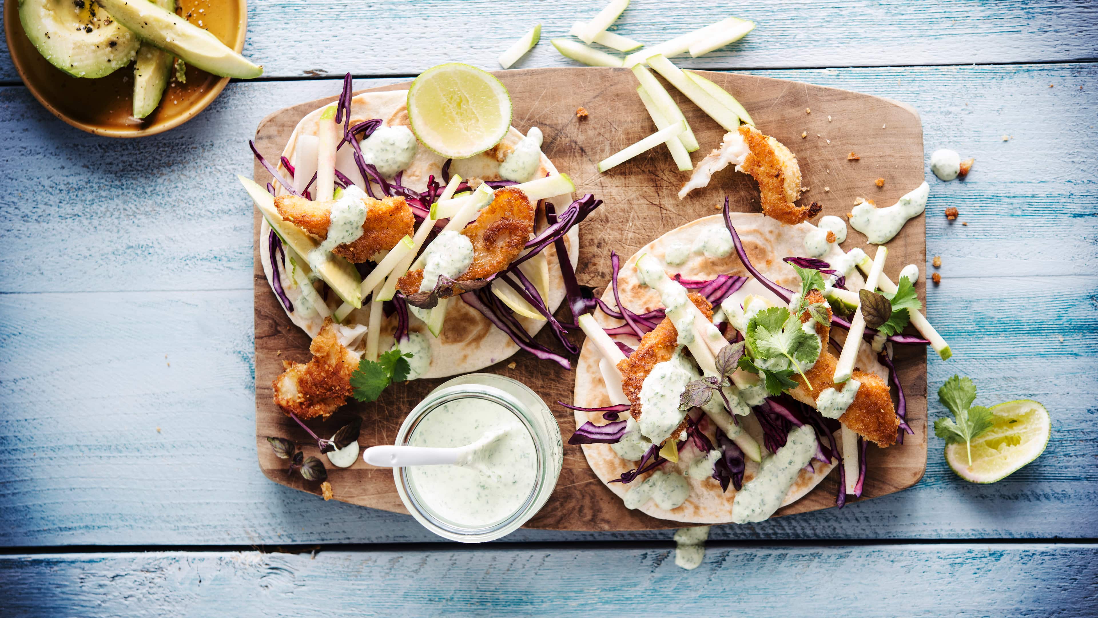 Burritos mit Fischfilet Köstliche Verführung aus Mexiko: Mit unserem Burrito-Rezept mit knusprigem Fischfilet, Äpfeln und Avocado schmeckt die mexikanische Küche gleich besonders gut!