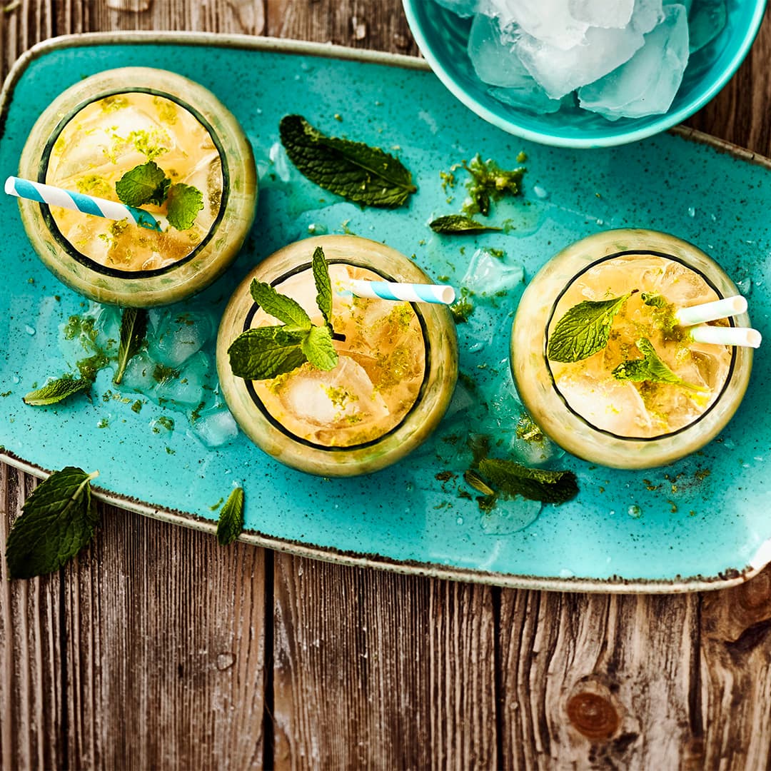 Leckerer alkoholfreier Cocktail, den auch Kinder genießen können. Ganz einfach und super erfrischend für einen heißen Sommertag!