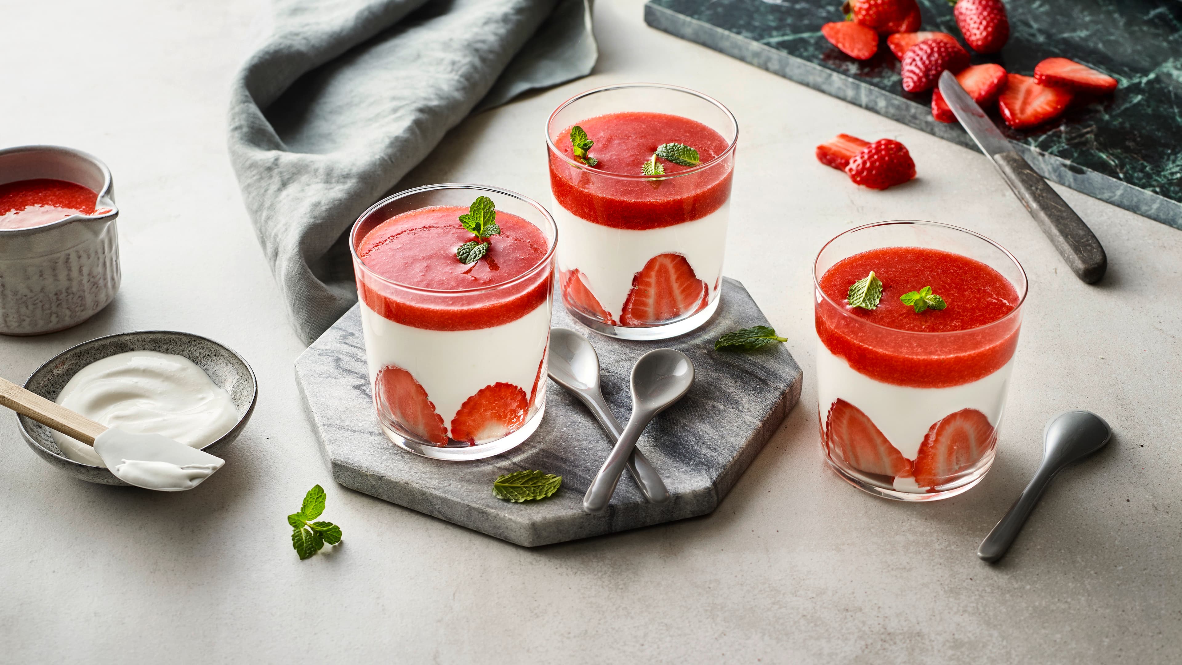 Erdbeer-Dessert im Glas Erdbeer-Dessert im Glas