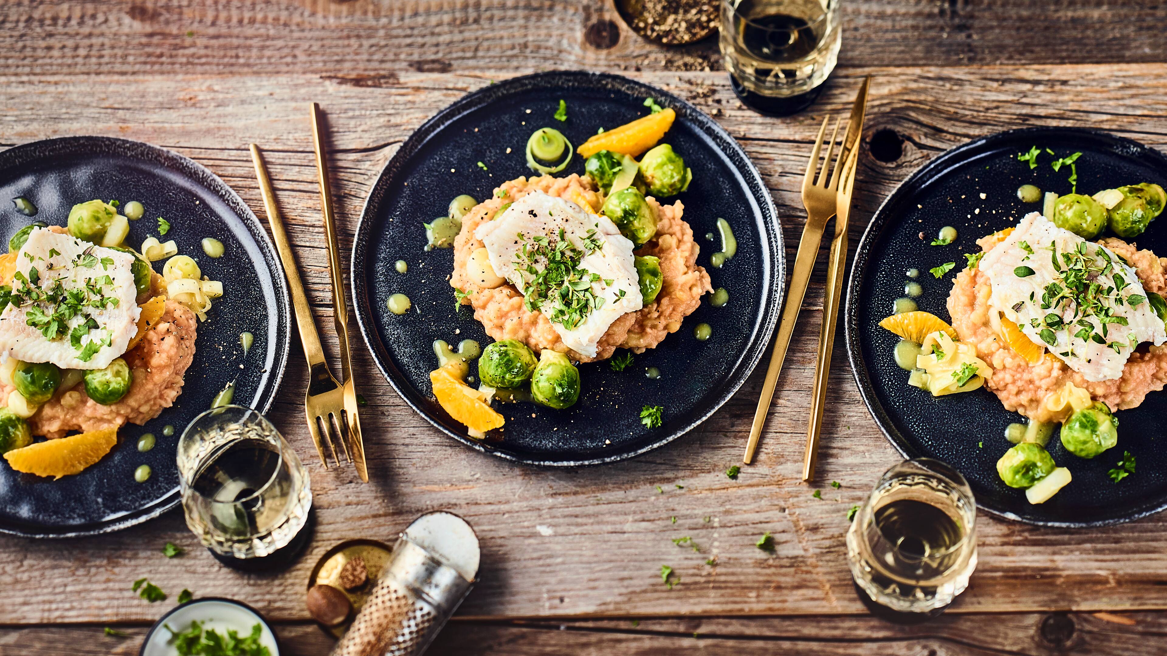 Fischfilet mit Rosenkohl Fischfilet mit Rosenkohl und Kartoffelbrei