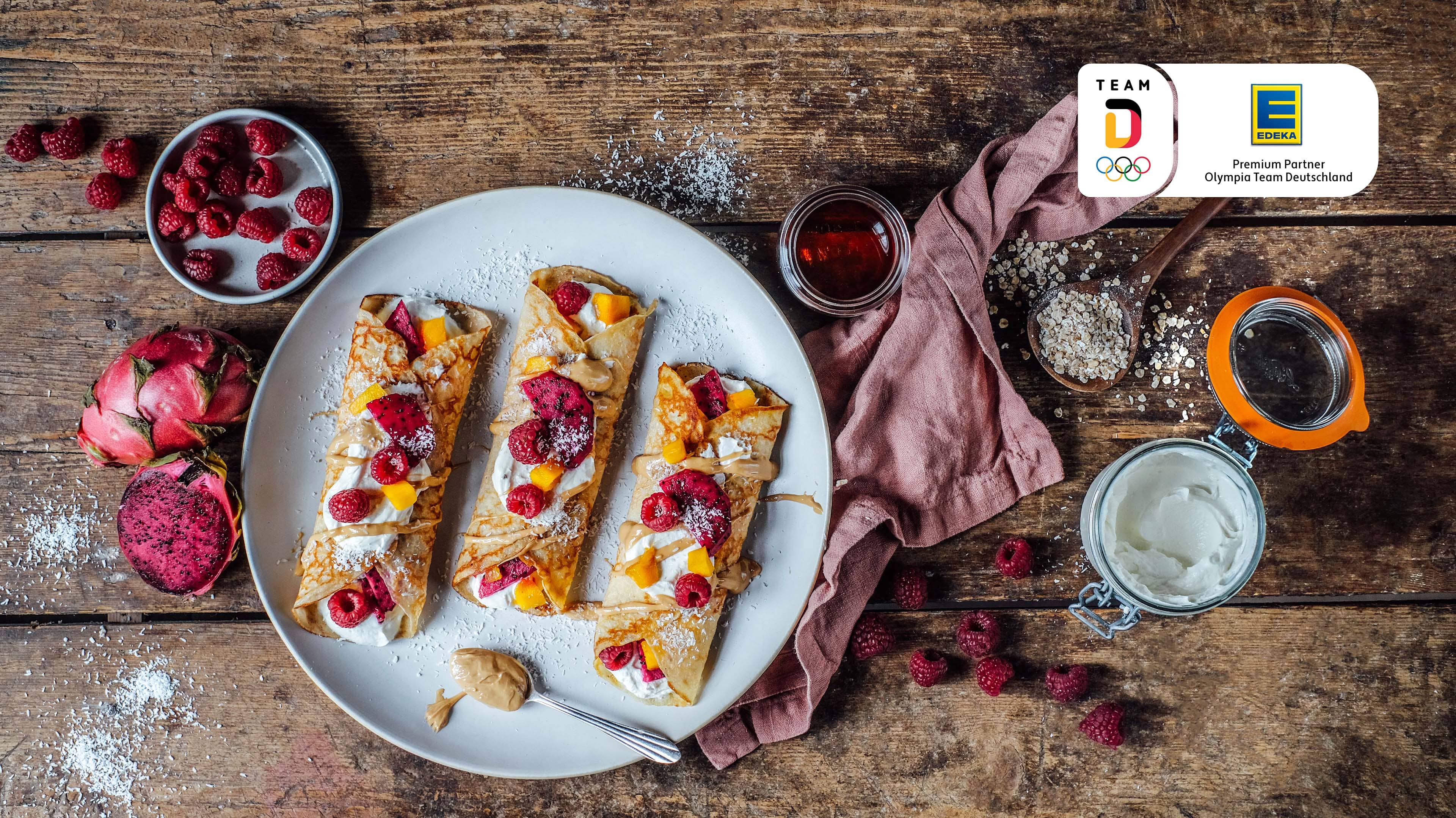 Frühstücks-Crêpes mit Quark und Früchten Frühstücks-Crêpes mit Quark und Früchten