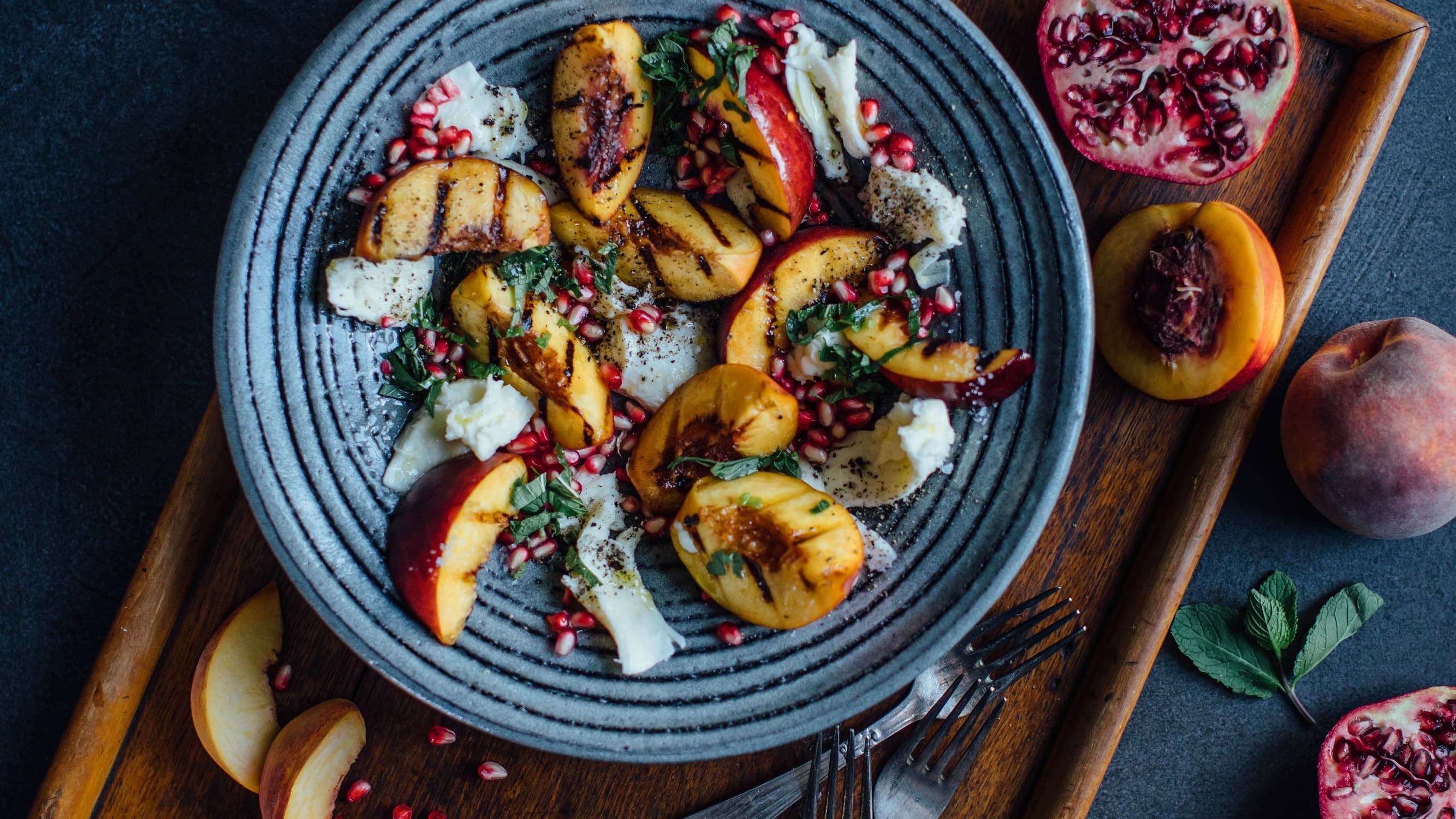 Gegrillte Nektarinen Gegrillte Nektarinen