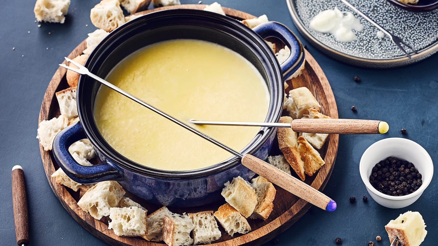 Käsefondue \"Neuenburg\" Käsefondue \"Neuenburg\"