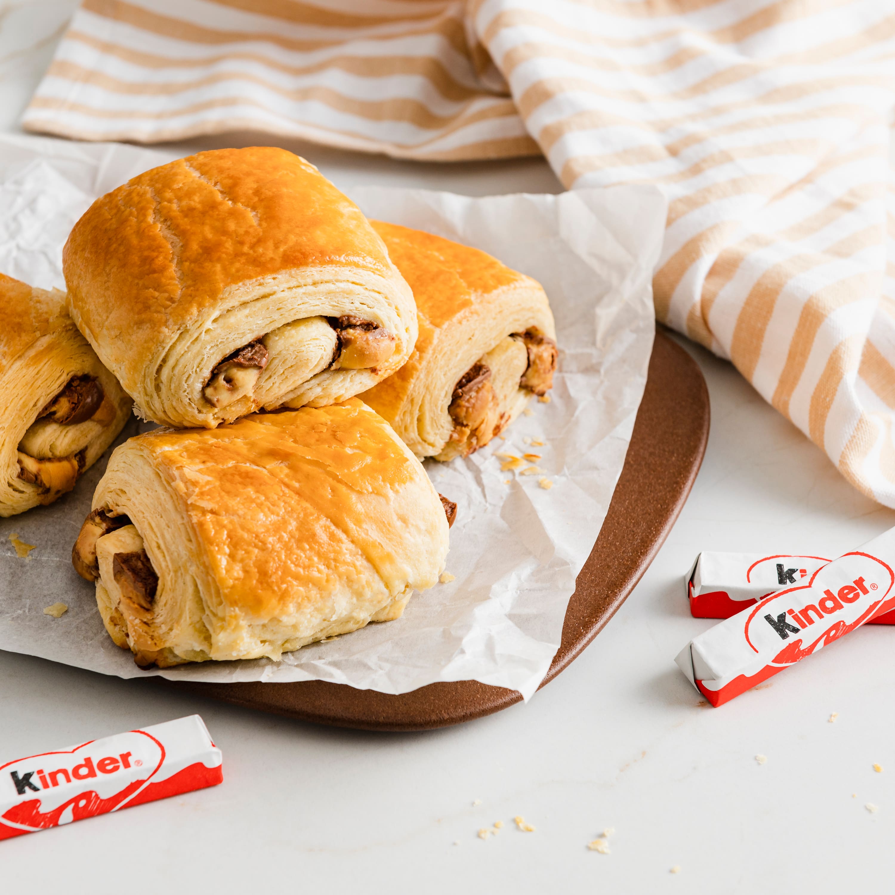 Pain au Chocolat mit kinder Schokolade