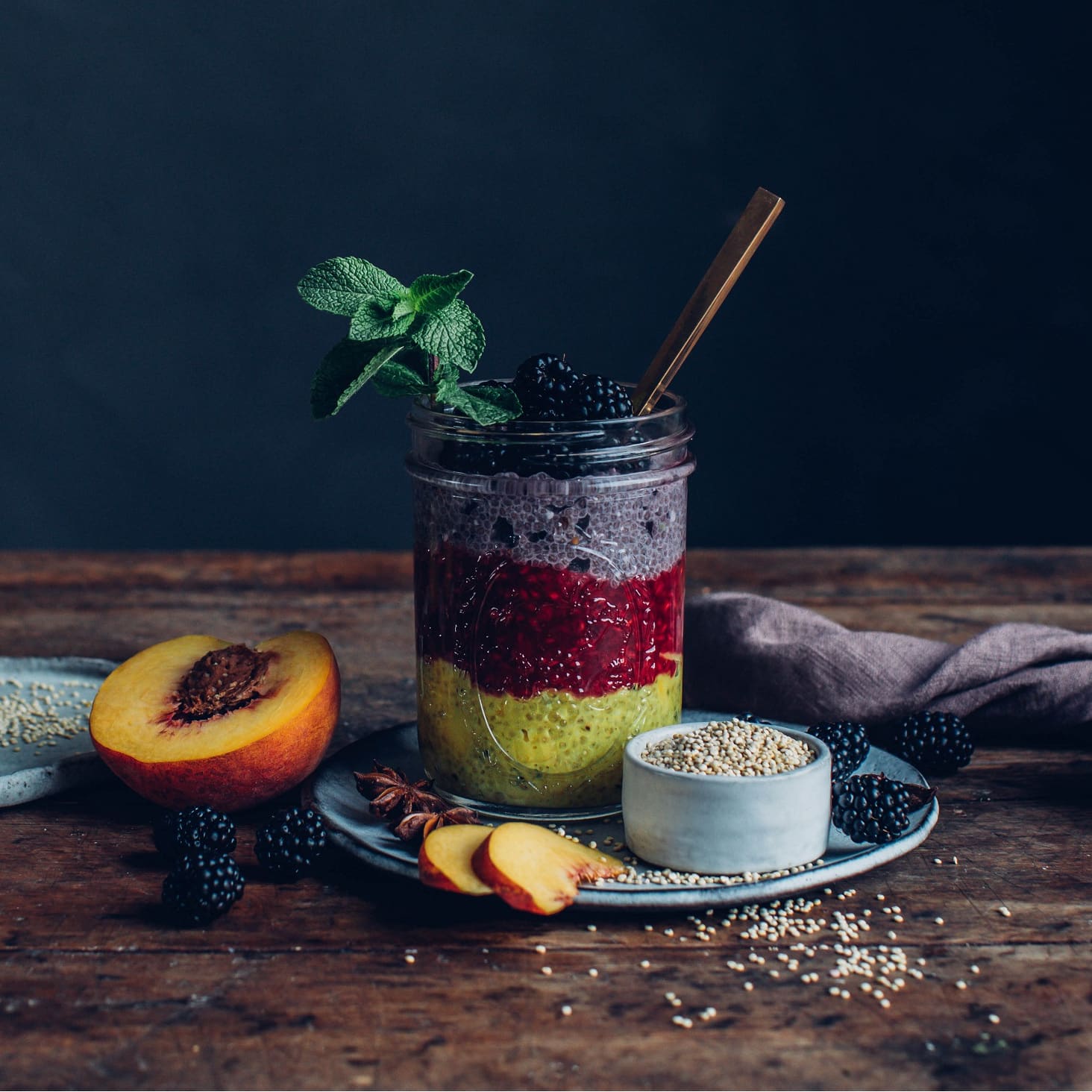 3 Schichten volle Power zum perfekten Start in den Tag: Unser Team Deutschland Frühstück: Quinoa-Chia-Trifle!