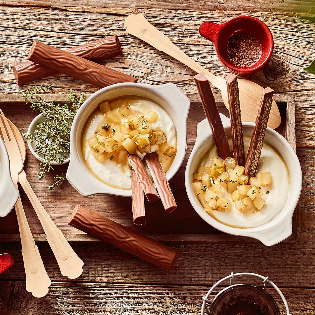 Ricottamousse mit Birnenragout und duplo