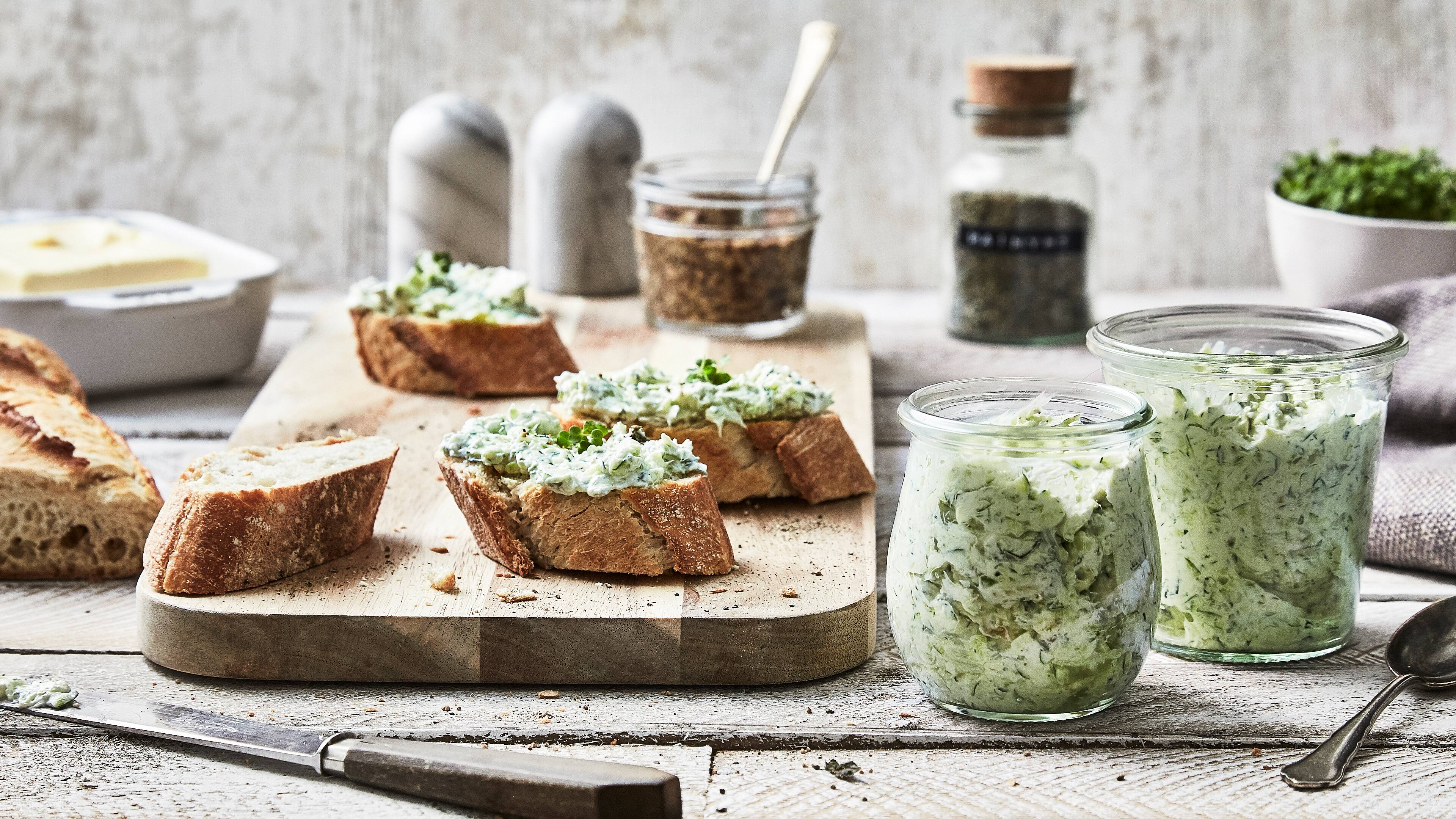 Zucchinicreme mit Feta und Minze