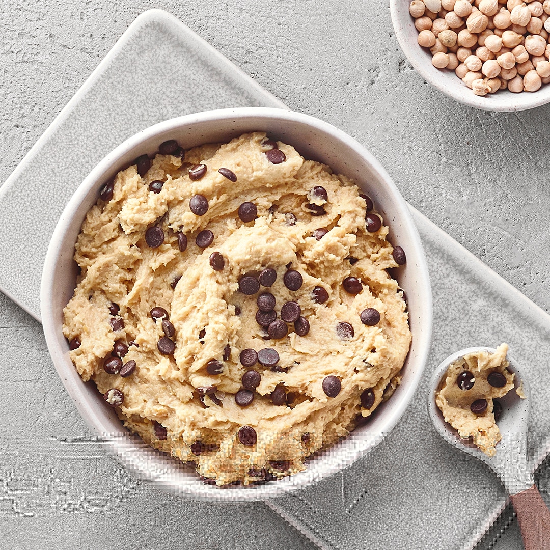 Cremige Masse aus Kichererbsen mit Schokoladentropfen.