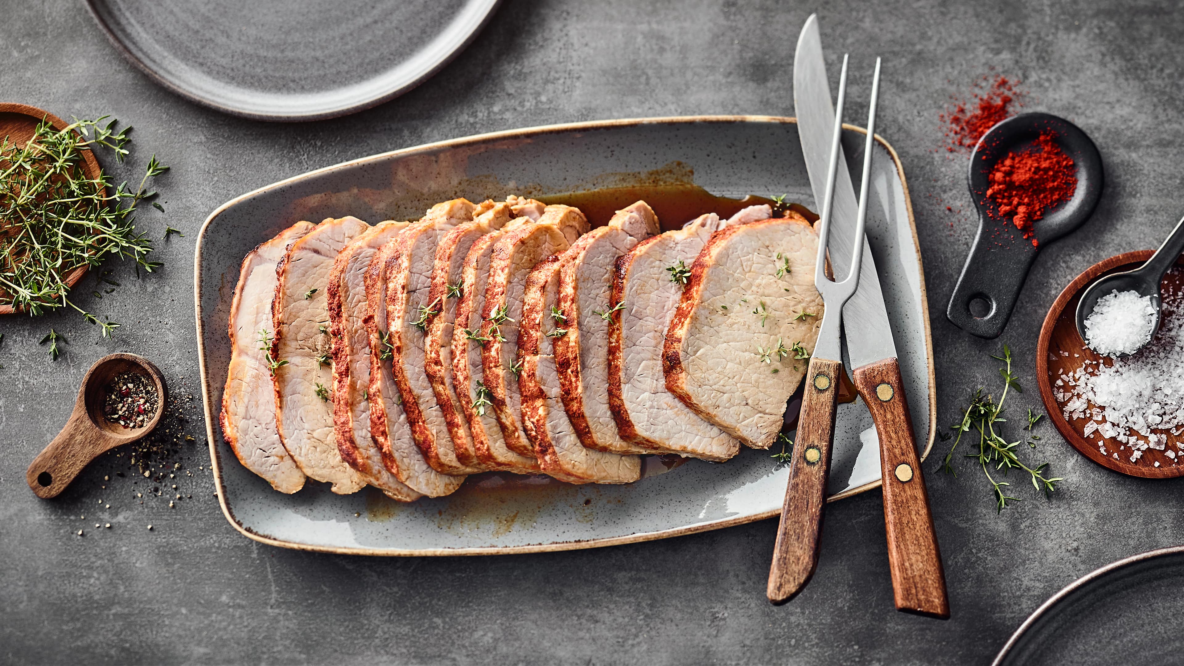 Lummerbraten Leckerer Lummerbraten aus dem Backofen – mit unserem Rezept wird Ihr Schweinerückenbraten besonders saftig und zart. Ein echter Genuss für die ganze Familie!