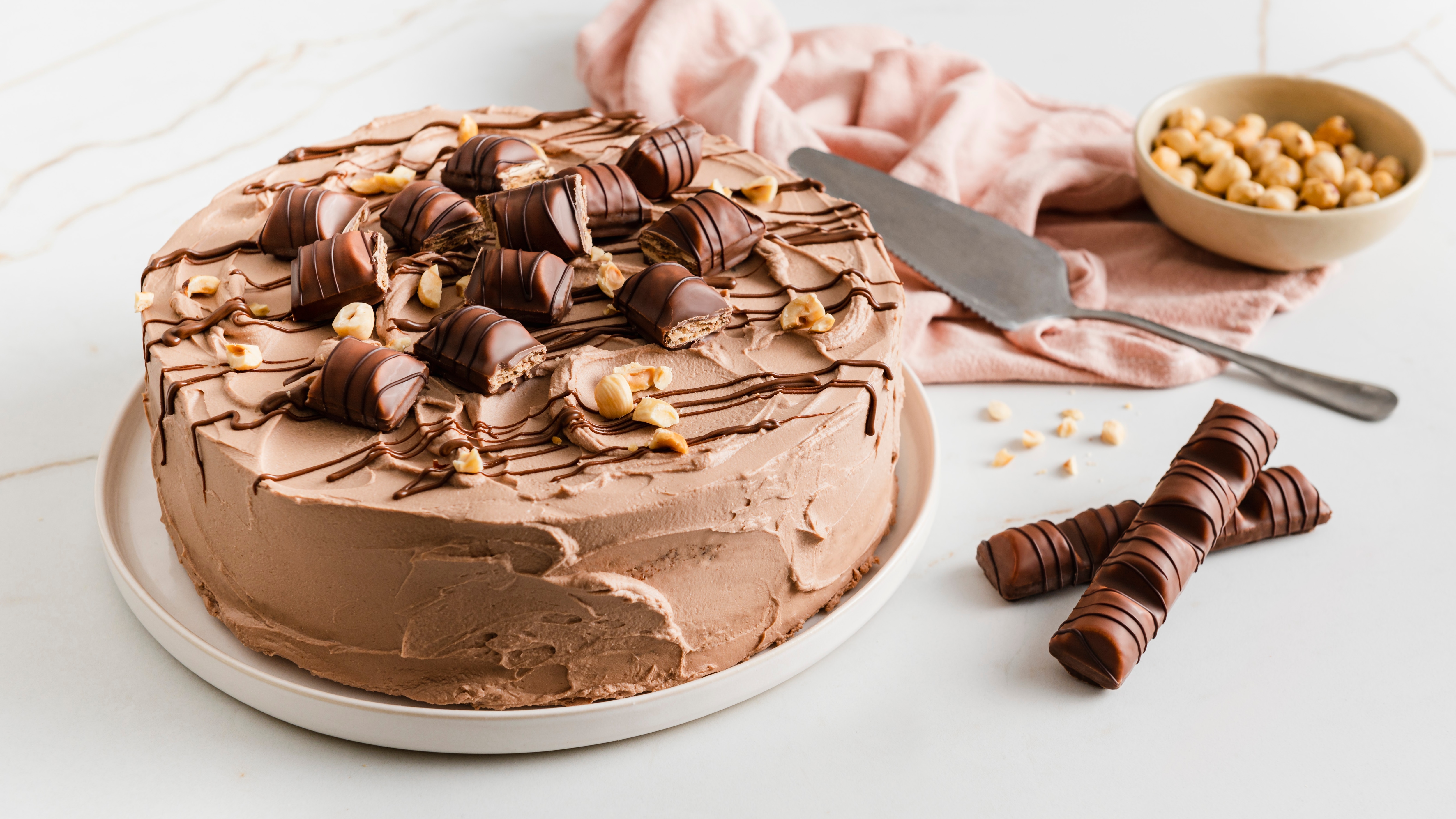 Schokoladige Torte mit kinder bueno