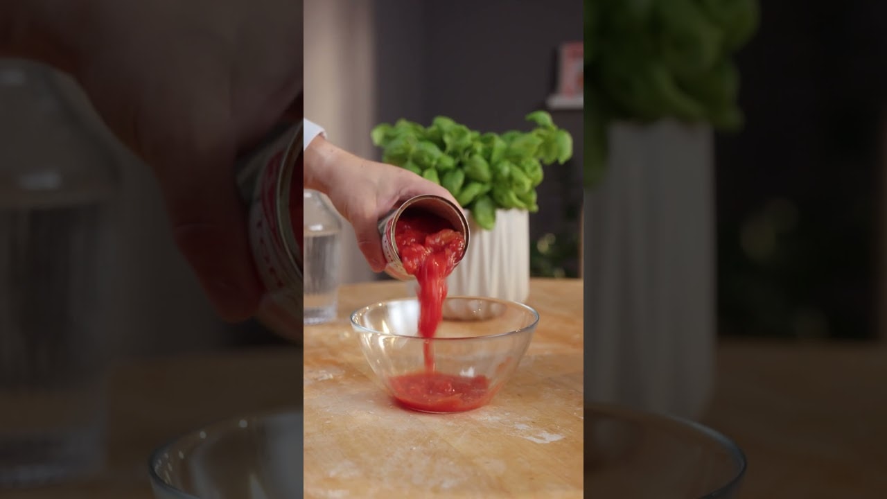 YouTube Platzhalterbild für ein Video mit dem Titel 'Pizzataschen'.