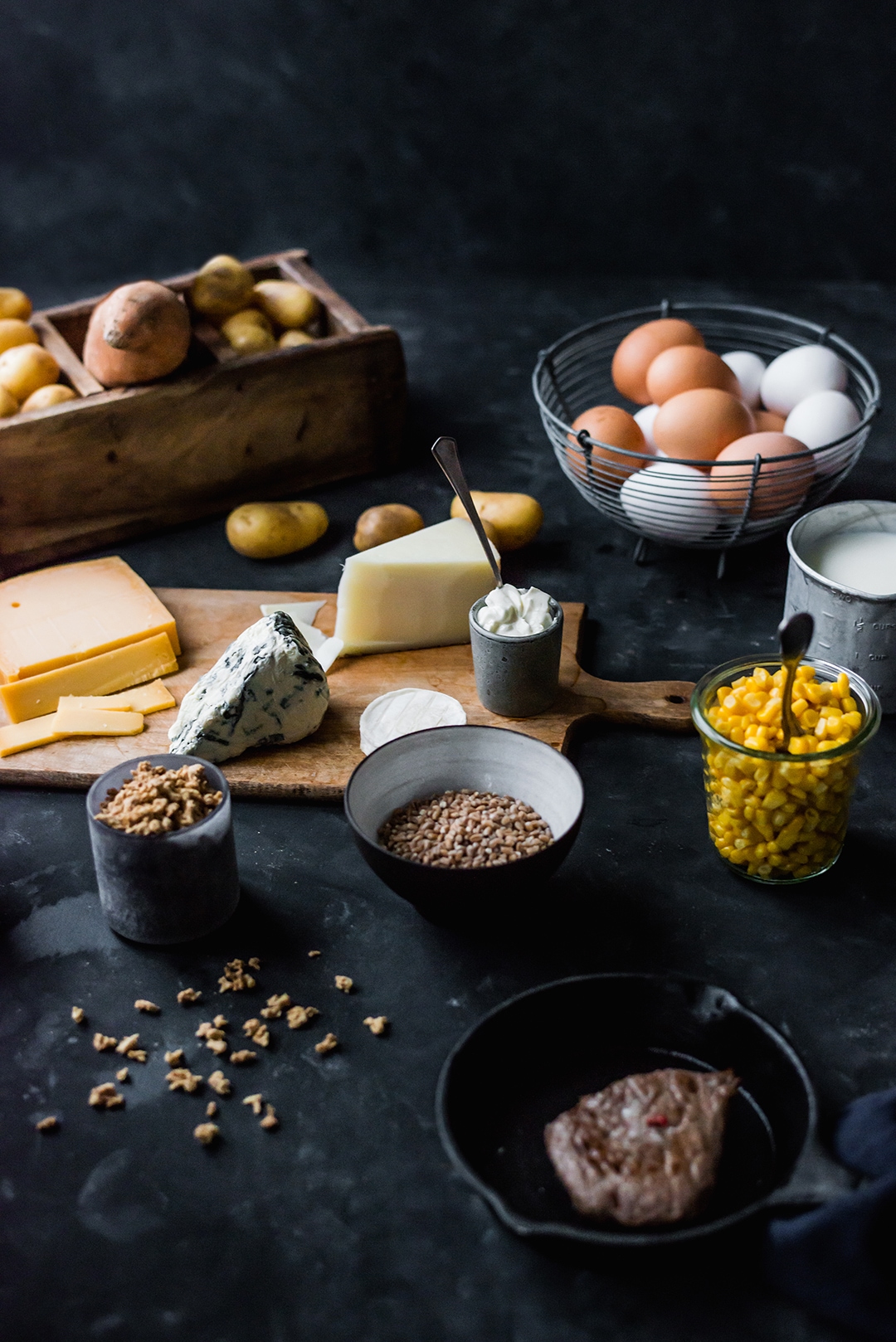 Eier und Käse sind wichtige Eiweißlieferanten.