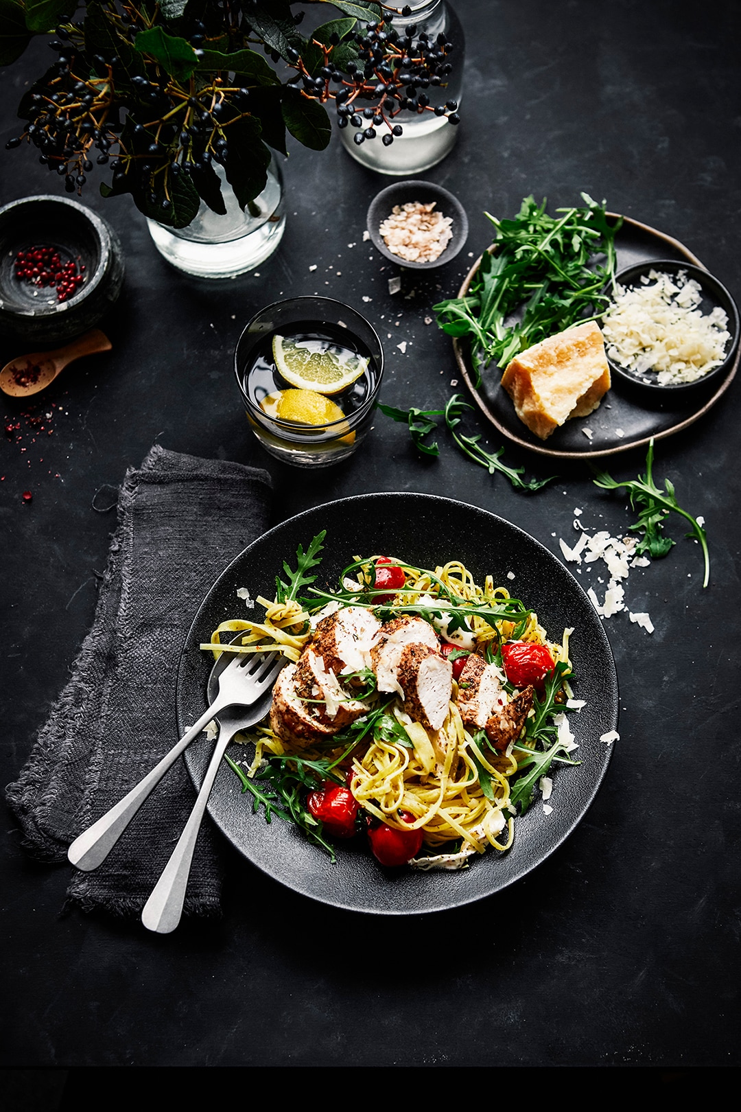 Kohlenhydrate wie Pasta sind wichtige Energielieferanten für Ausdauersportler